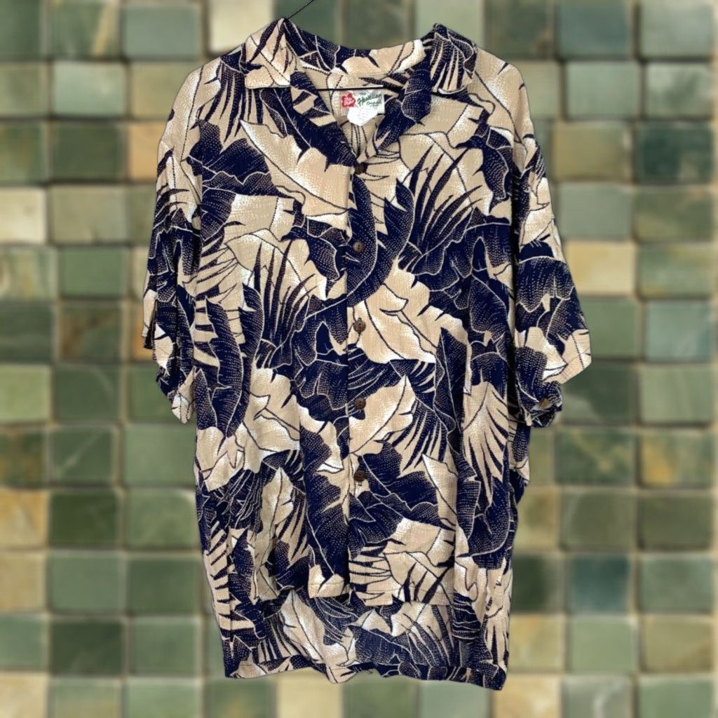Hilo Hattie Vintage Hilo Hattie Hawaiian Crepe Rayon Short Sleeve Shirt L Navy & Khaki 90s Sportswear/Beach Mens Size US L / EU 52-54 / 3 - 1 Thumbnail