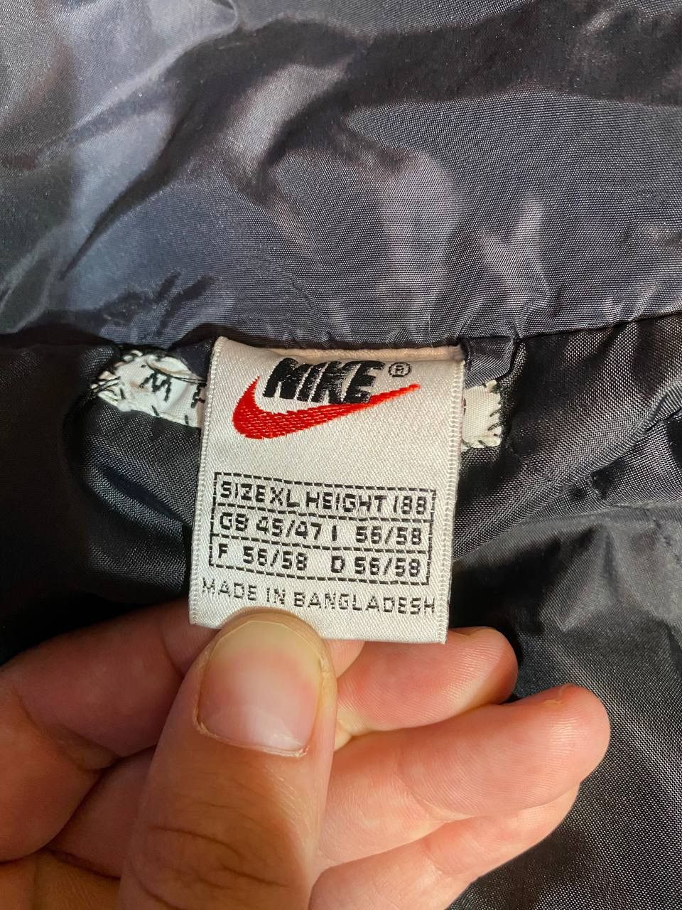 Nike × Vintage Nike Vintage Big Logo Streetwear Jacket Size US XL / EU 56 / 4 - 15 Thumbnail