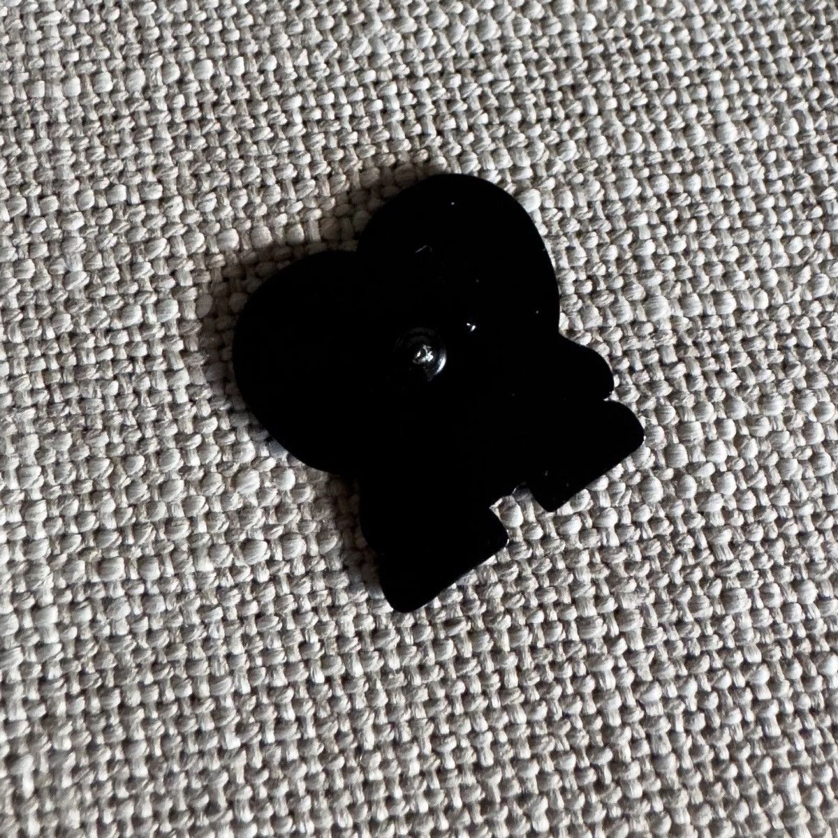 Other Emoji Heart with Glasses SDCC 2015 Pins Promo Comic Con FX Size ONE SIZE - 5 Thumbnail