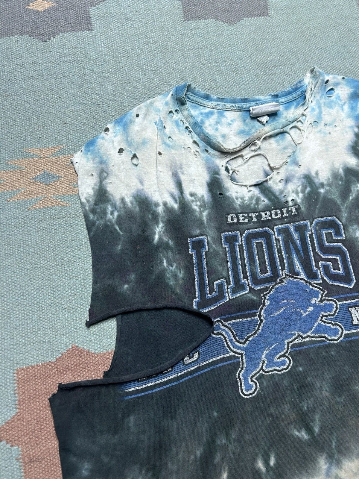 Vintage Vtg t shirt Detroit lions sleeveless distressed tie dye XL Size US XL / EU 56 / 4 - 7 Thumbnail