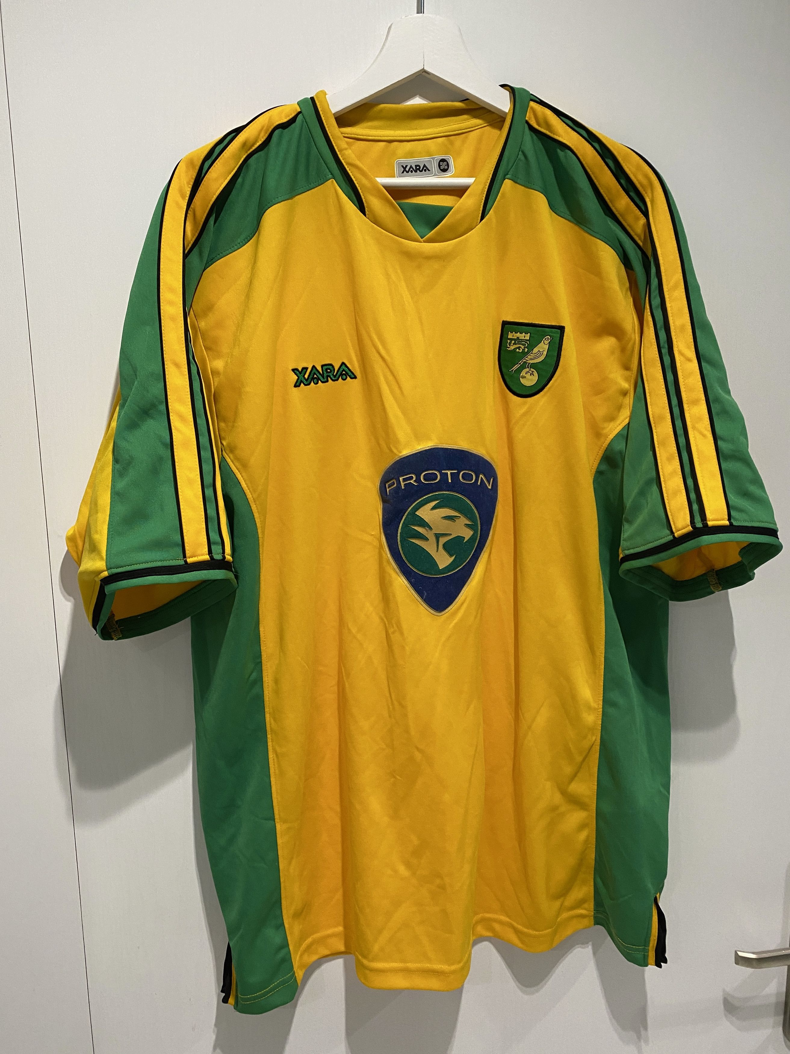 Vintage Norwich City FC soccer jersey 2003 Xara football shirt sz L