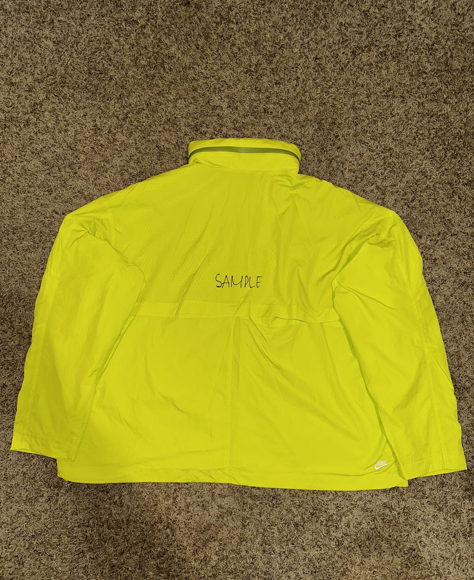Nike Nike Men’s Tech Bright Cactus Green Jacket Sample Size US M / EU 48-50 / 2 - 10 Thumbnail