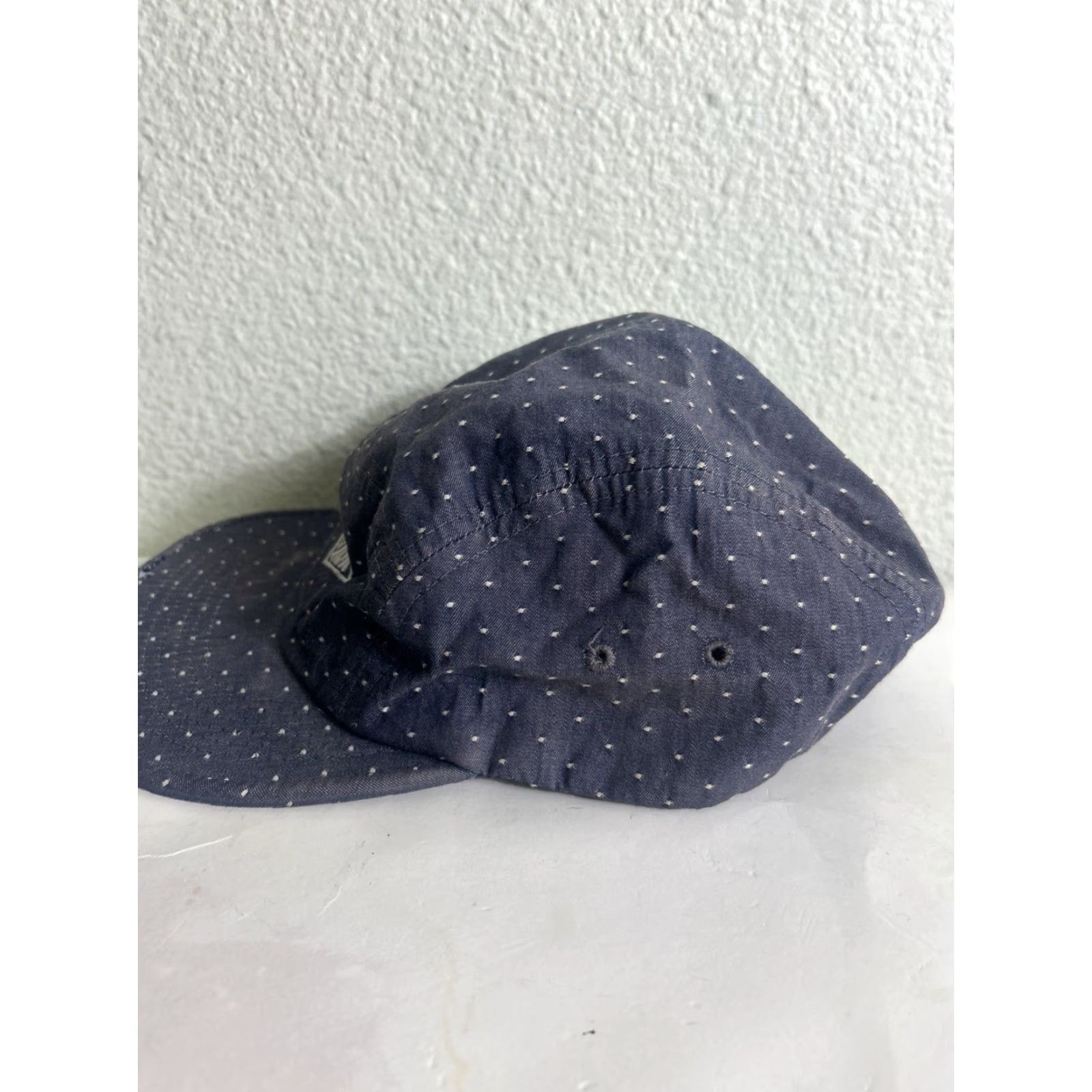 Vintage **WHITE SAGA ADJUSTABLE 5 PANEL STRAP BACK HAT GRAY COTTON MEN ONE SIZE** User: WHITE SAGA ADJUSTABLE 5 PANEL STRAP BACK HAT GRAY COTTON MEN ONE SIZE Size ONE SIZE - 7 Thumbnail