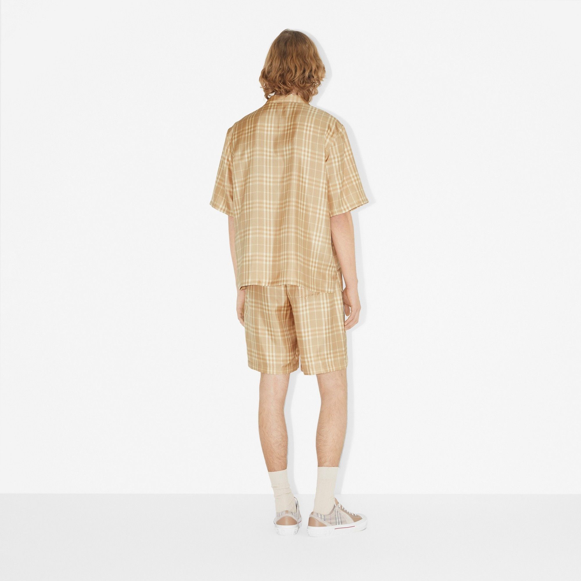 Burberry o1y0426 Checked Shirt in Beige Size US XS / EU 42 / 0 - 4 Thumbnail