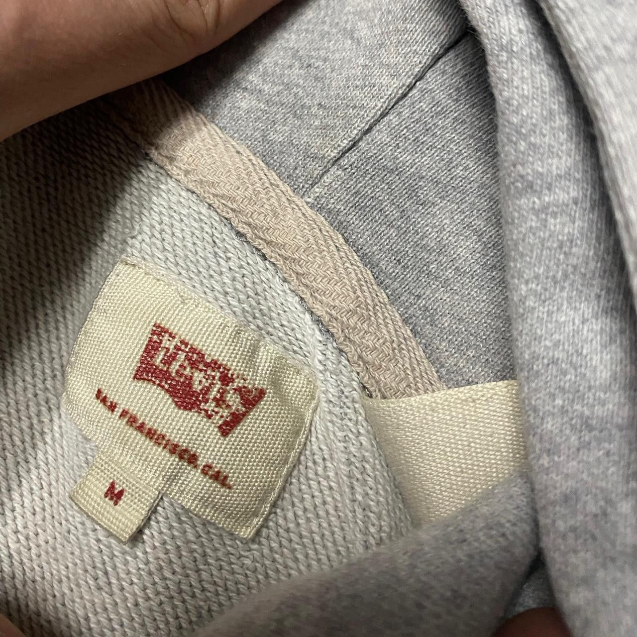 Levi's Grey Levi's hoodie with red accents Size US M / EU 48-50 / 2 - 3 Thumbnail