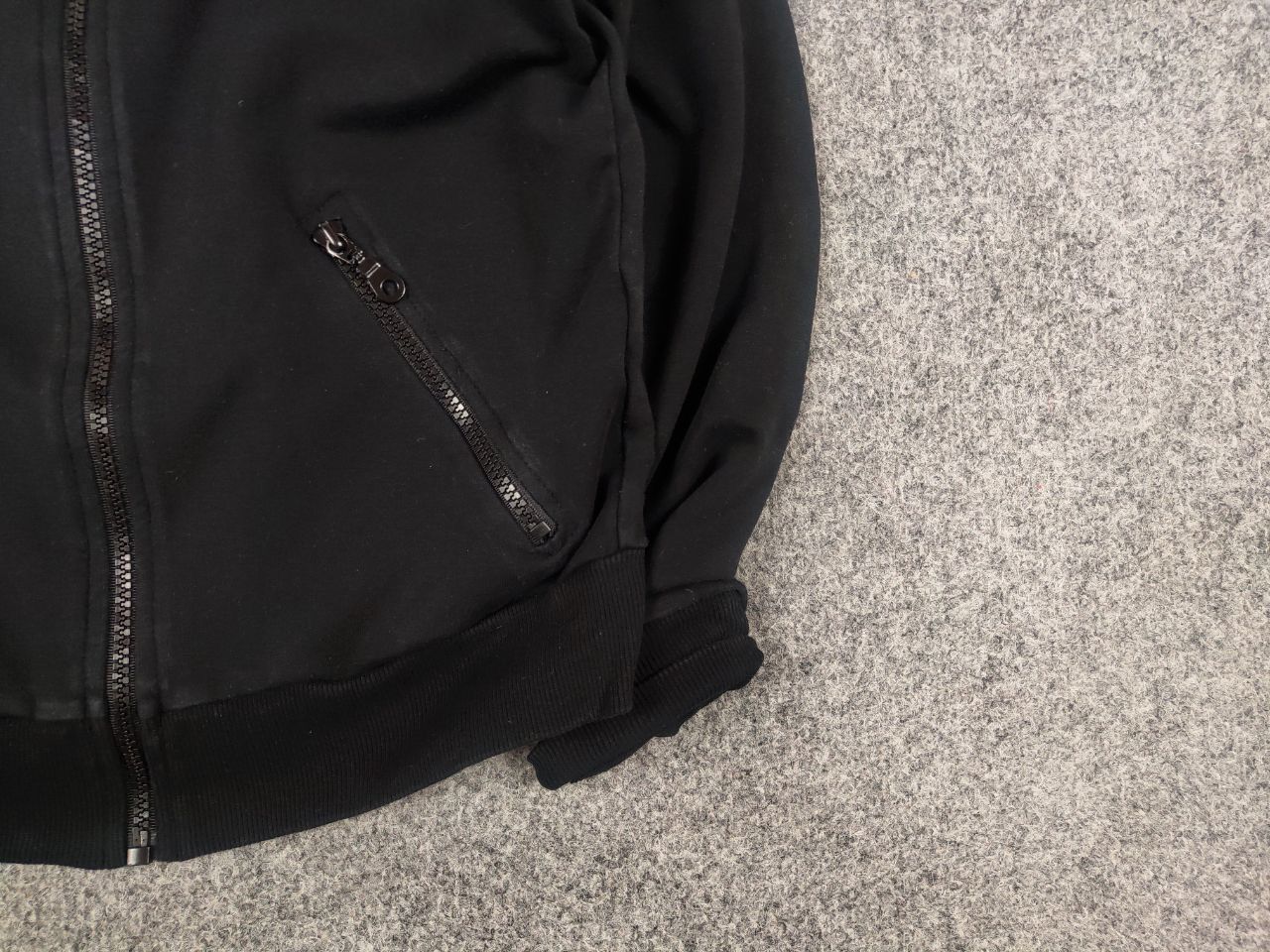 Iceberg Iceberg Disney Logo Vintage 90's Black Bomber Sweatshirt Size M / US 6-8 / IT 42-44 - 6 Thumbnail