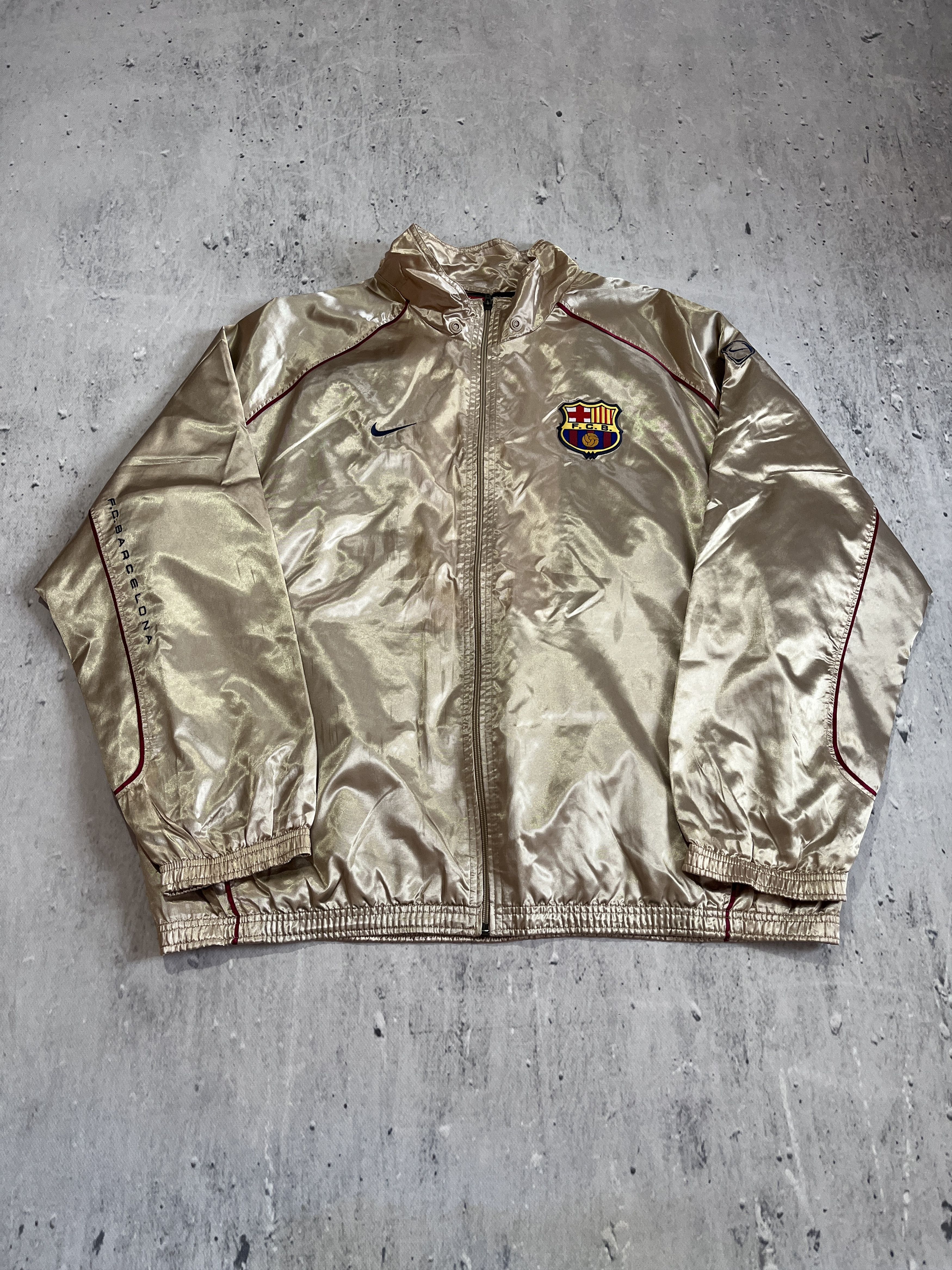 Nike NIKE FC BARCELONA VINTAGE FOOTBALL SOCCER GOLD TRACK JACKET Size US XL / EU 56 / 4 - 1 Thumbnail