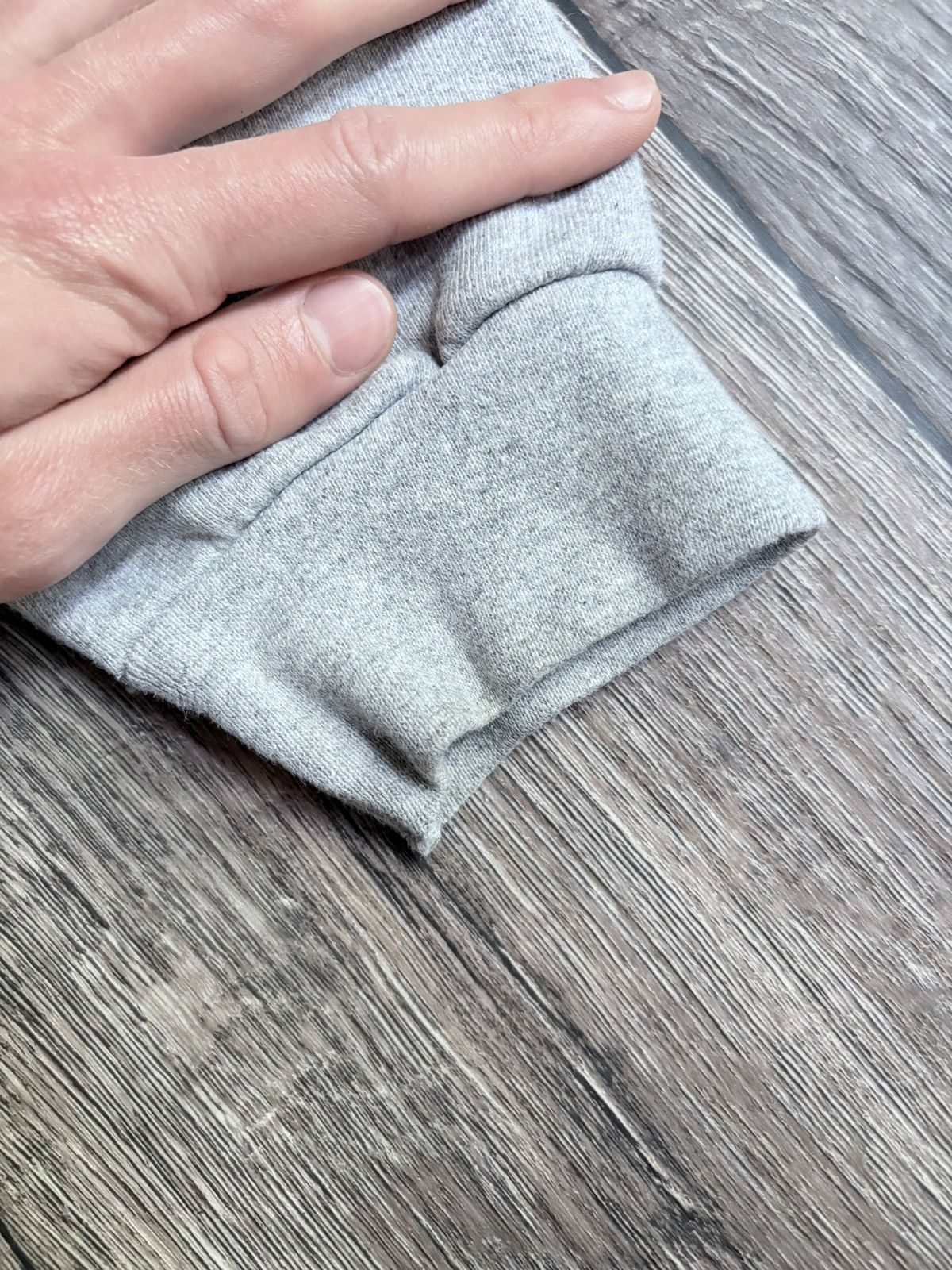 Nike Y2K Nike Swoosh Gray Crewneck Vintage Sweatshirt Made In USA Size US L / EU 52-54 / 3 - 9 Thumbnail