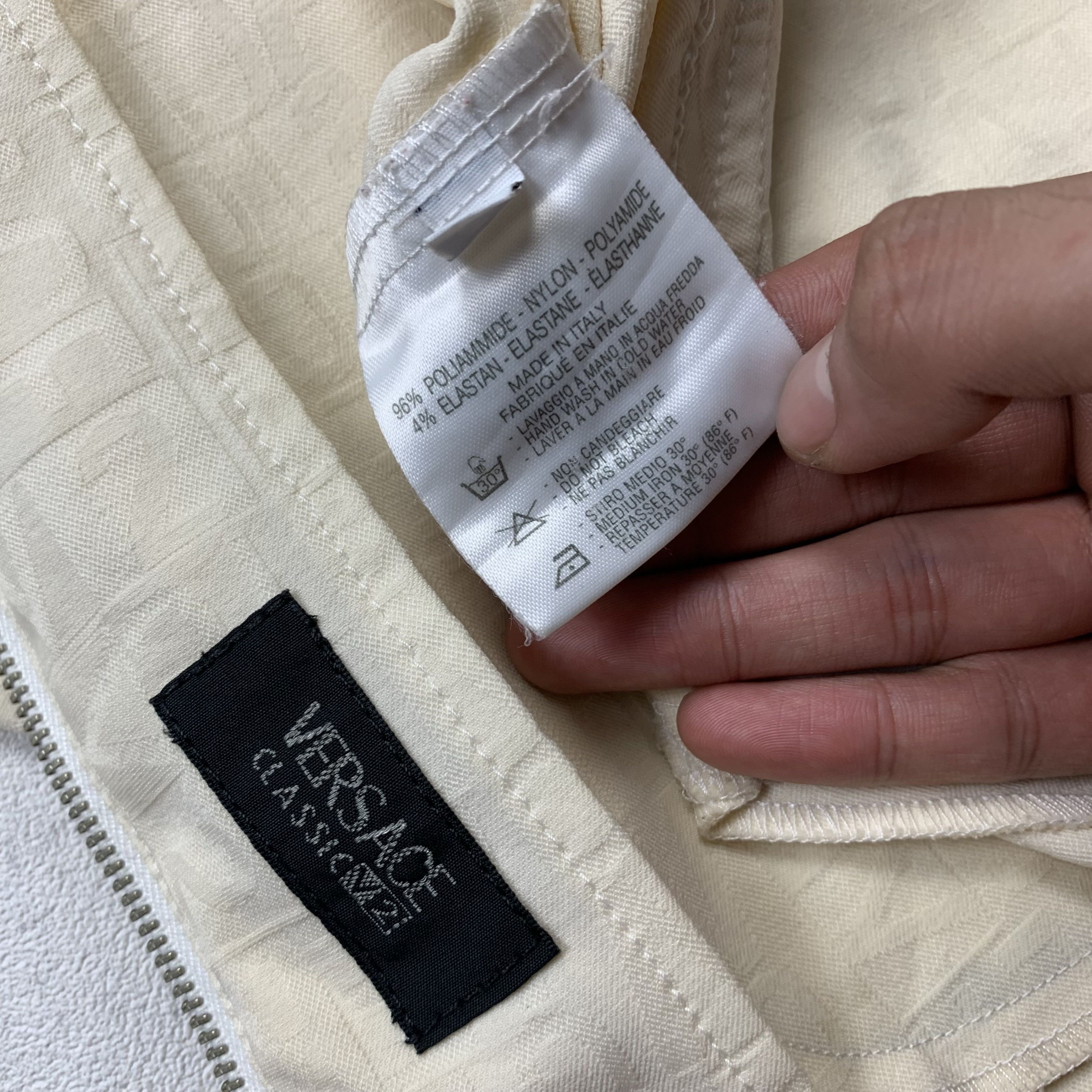 Versace Vintage Versace Classic V2 Jacket Size US M / EU 48-50 / 2 - 13 Thumbnail