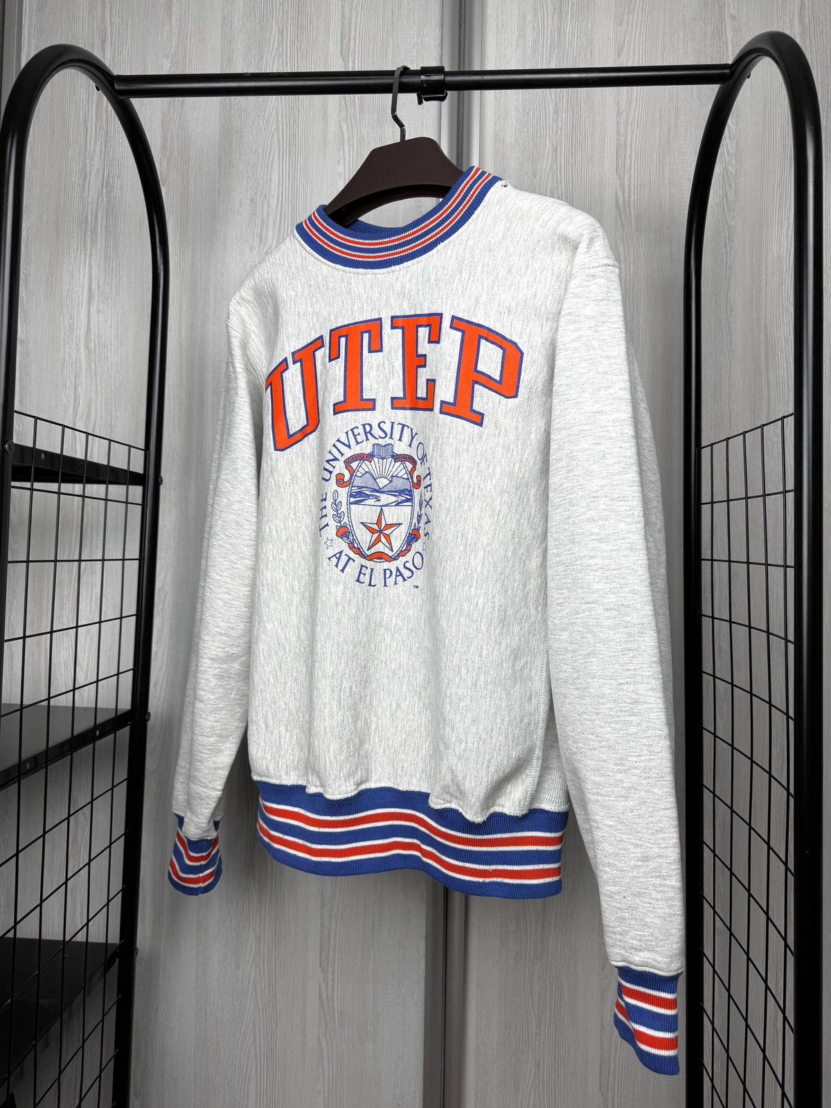 Vintage Vintage UTEP University Texas El Paso Sweatshirt 90s College Size US L / EU 52-54 / 3 - 5 Thumbnail