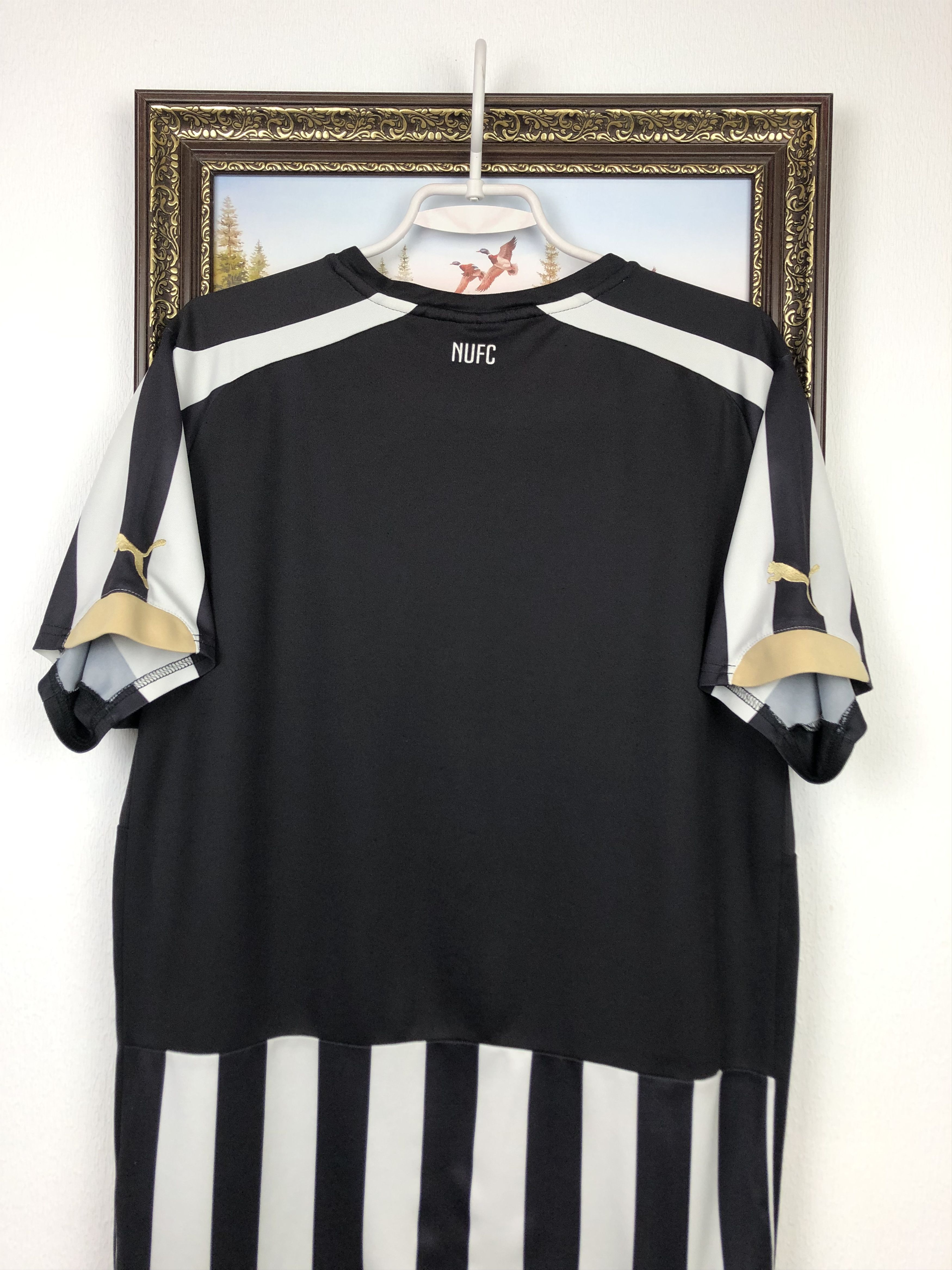Other Newcastle United Home Football Shirt 2014 Soccer Jersey Size US L / EU 52-54 / 3 - 10 Thumbnail