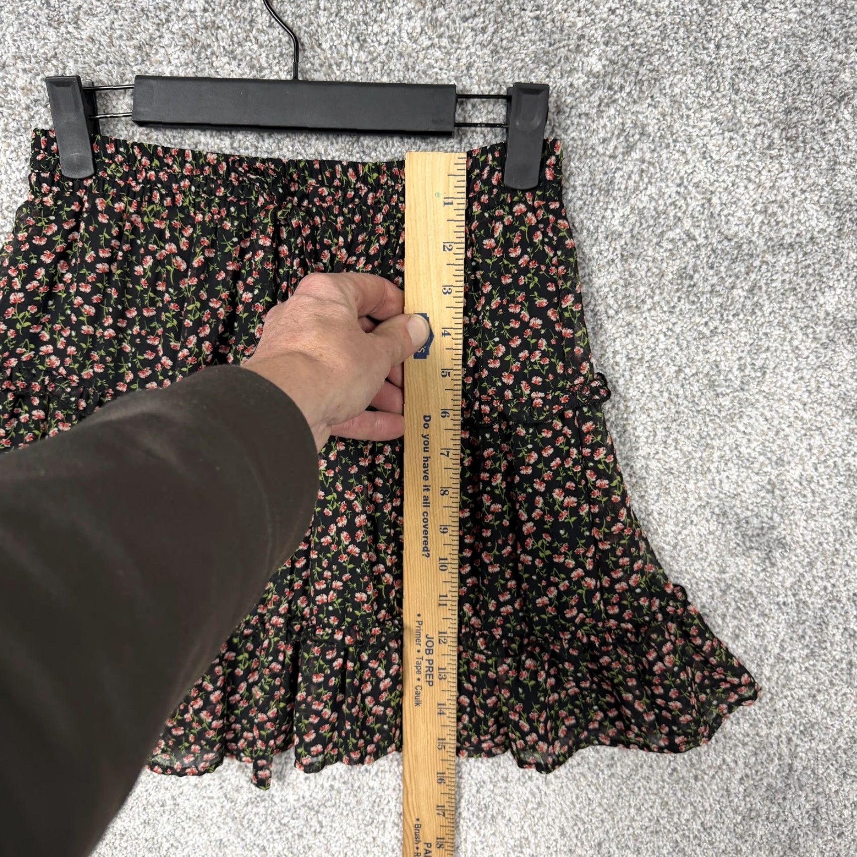 Vintage Sienna Sky Skirt Mini Floral Ruffle Tiered Black Elastic Waist Lined 90s Y2K Cottagecore Coquette Womens S Size 28" / US 6 / IT 42 - 3 Thumbnail