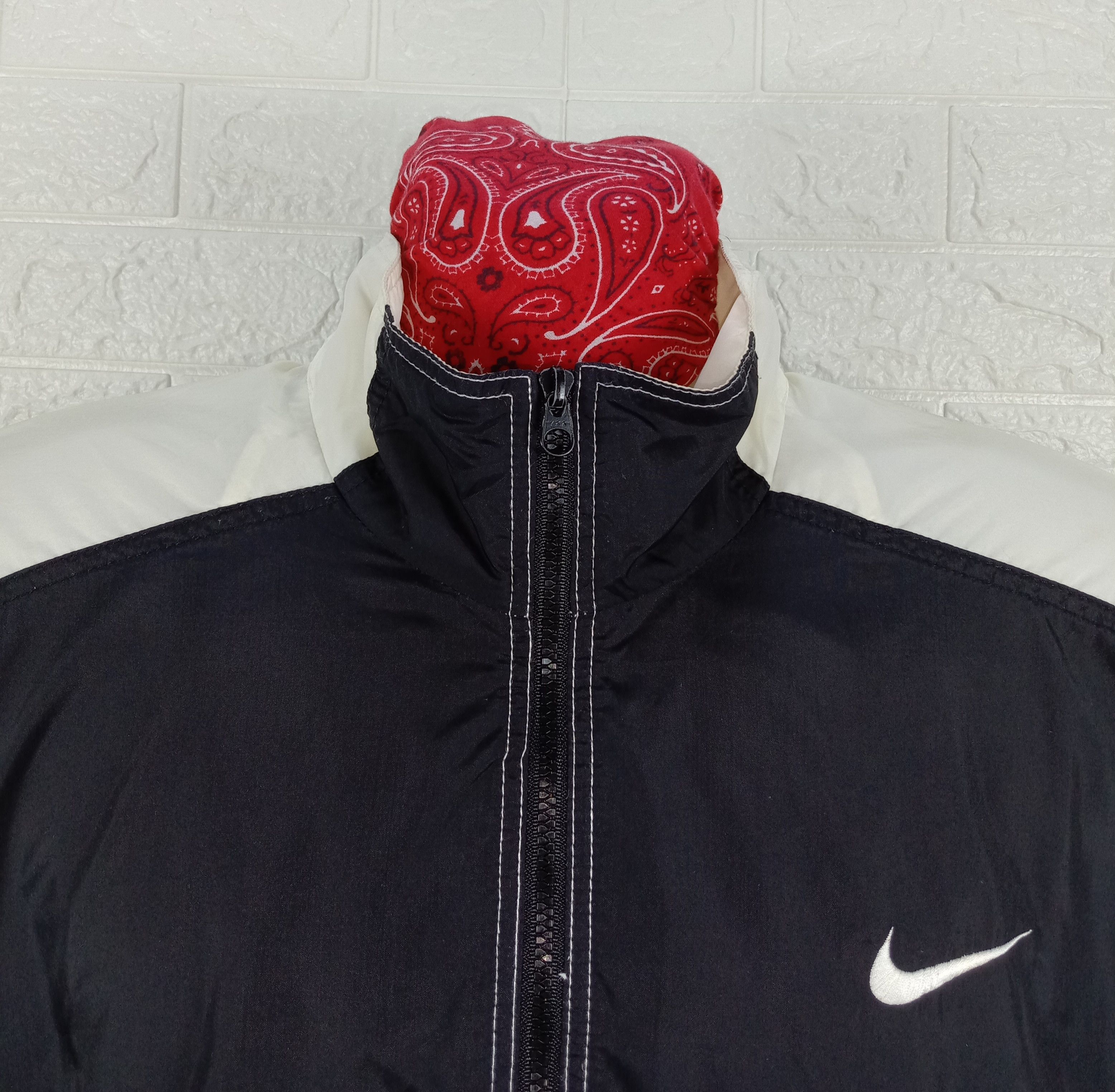 Nike Vintage Nike Big Swoosh Windbreaker Size US L / EU 52-54 / 3 - 5 Thumbnail