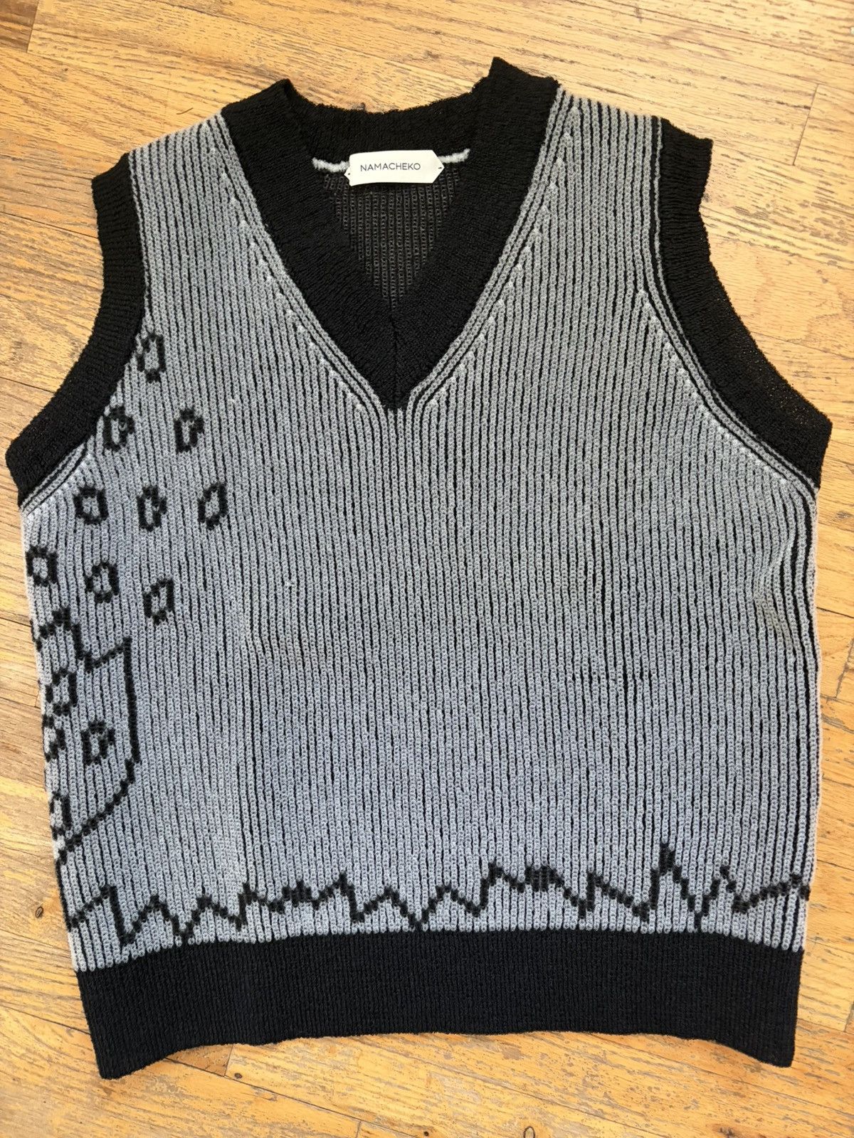 Namacheko Krokus vest Size US L / EU 52-54 / 3 - 1 Thumbnail