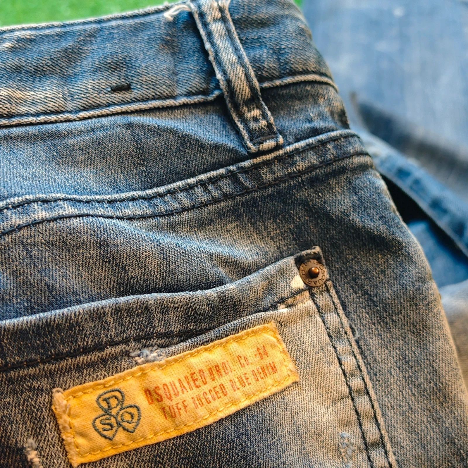 Dsquared2 Dsquared2 Jeans Womens 38 (30') blue capri straight ripped Size 30" / US 8 / IT 44 - 8 Thumbnail