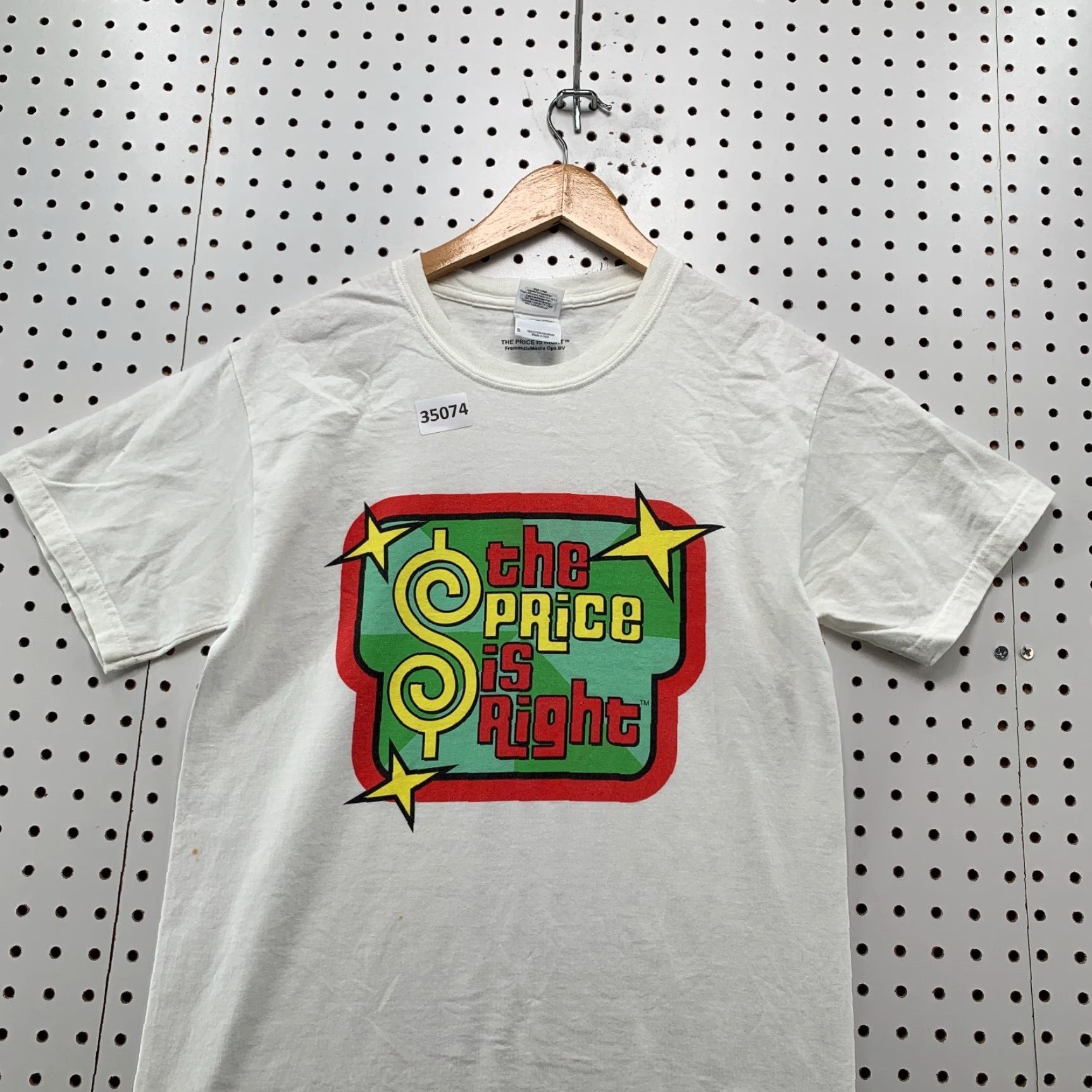 Gildan VINTAGE The Price Is Right Shirt Mens Small White T-Shirt 18x28 TV Game Crew Neck Short Sleeve Mens S White 90s Size US S / EU 44-46 / 1 - 2 Thumbnail