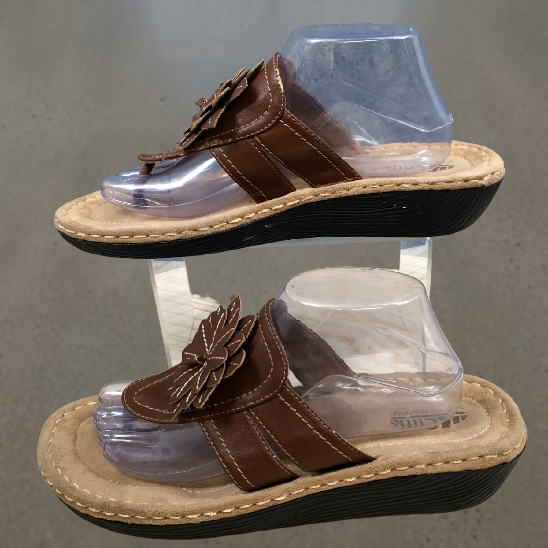 Vintage Cliffs by White Mountain Cupcake II Sandals Womens 11 M Slip On Thong Brown Size US 11 / IT 41 - 1 Thumbnail