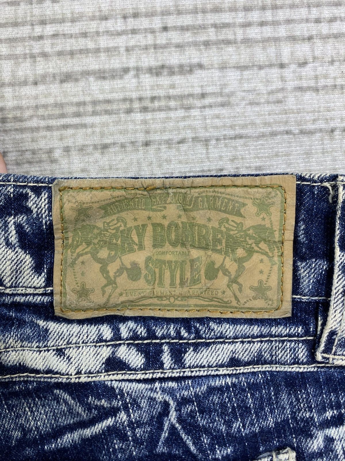 14th Addiction × Le Grande Bleu (L.G.B.) × Vintage Vintage Sky Bomber Distressed Acid Wash Denim Pants Size US 30 / EU 46 - 12 Thumbnail
