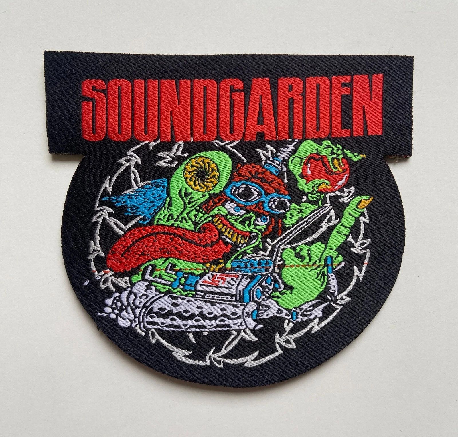 Other SOUNDGARDEN - BADMOTORFINGER SHAPED LASERCUT WOVEN PATCH Size ONE SIZE - 1 Preview