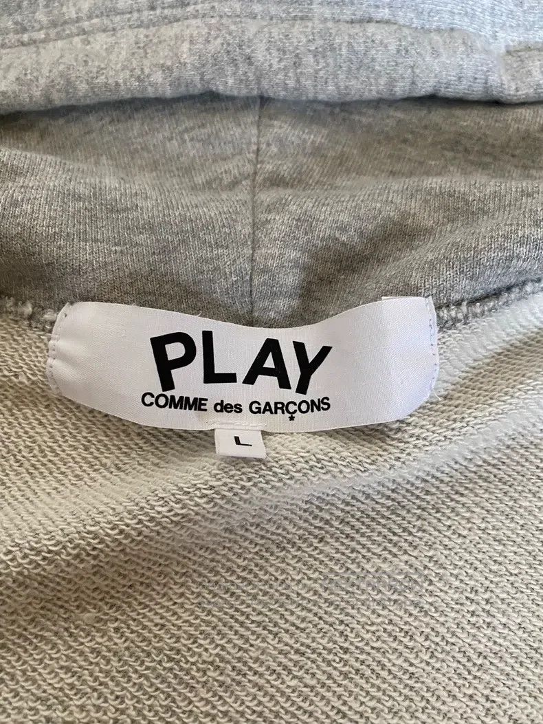 Comme Des Garcons Red heart sweatshirt