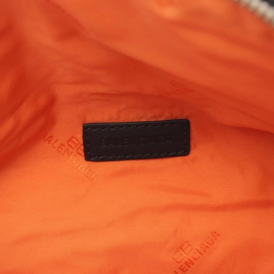 Balenciaga o1bcso1str1225 Size: OS / Explorer Beltpack in Black Size ONE SIZE - 4 Thumbnail