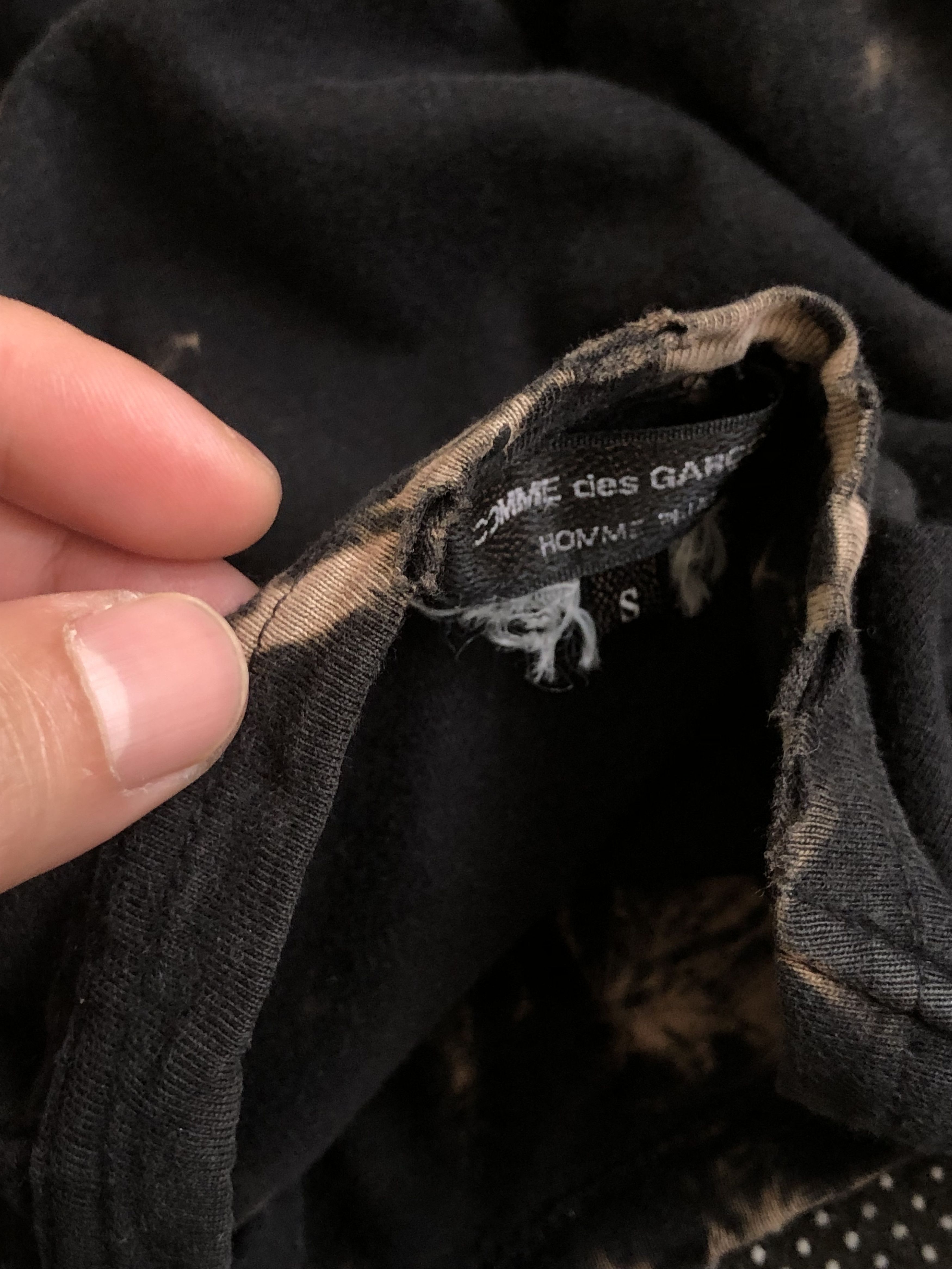 Comme des Garcons AW2006 CDG HOMME PLUS BARBED WIRE DISTRESS TEE BLACK Size US S / EU 44-46 / 1 - 13 Thumbnail