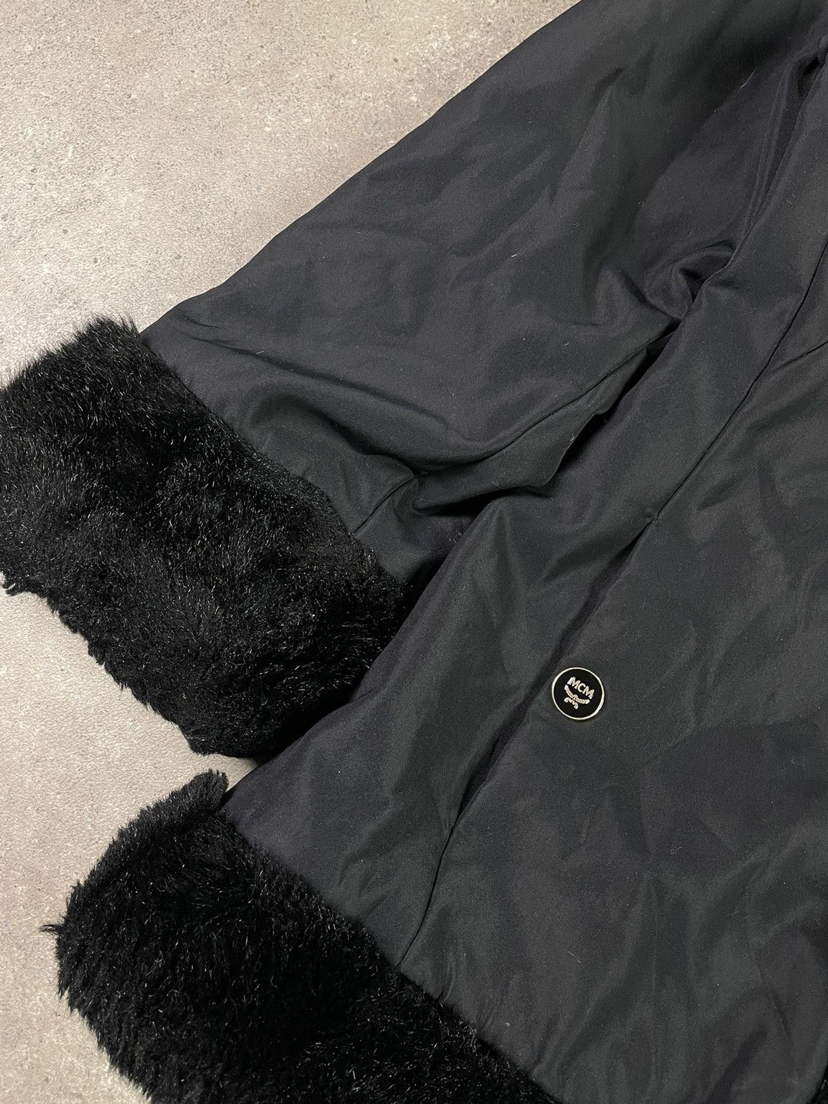 MCM × Vintage Vintage Y2K MCM Faux Fur Element Jacket Coat Size M / US 6-8 / IT 42-44 - 3 Thumbnail
