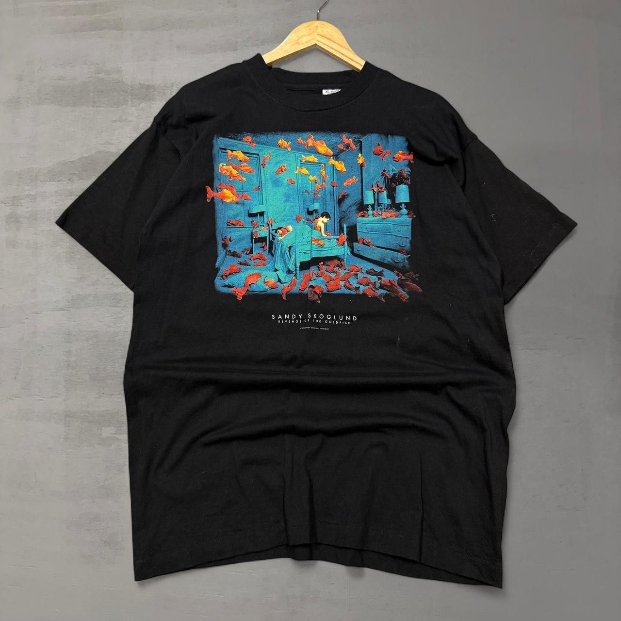 Other Sandy Skoglund Shirt Art Tee Revenge of the Goldfish 90s XL Size US XL / EU 56 / 4 - 1 Thumbnail