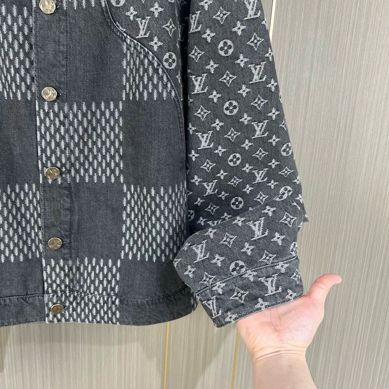 Louis Vuitton LOUIS VUITTON Black and grey print full print denim jacket Size US M / EU 48-50 / 2 - 4 Thumbnail