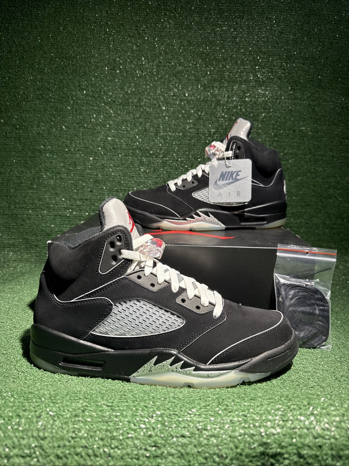 Size 9.5 - Air Jordan 5 Retro OG Black Metallic Reimagined
