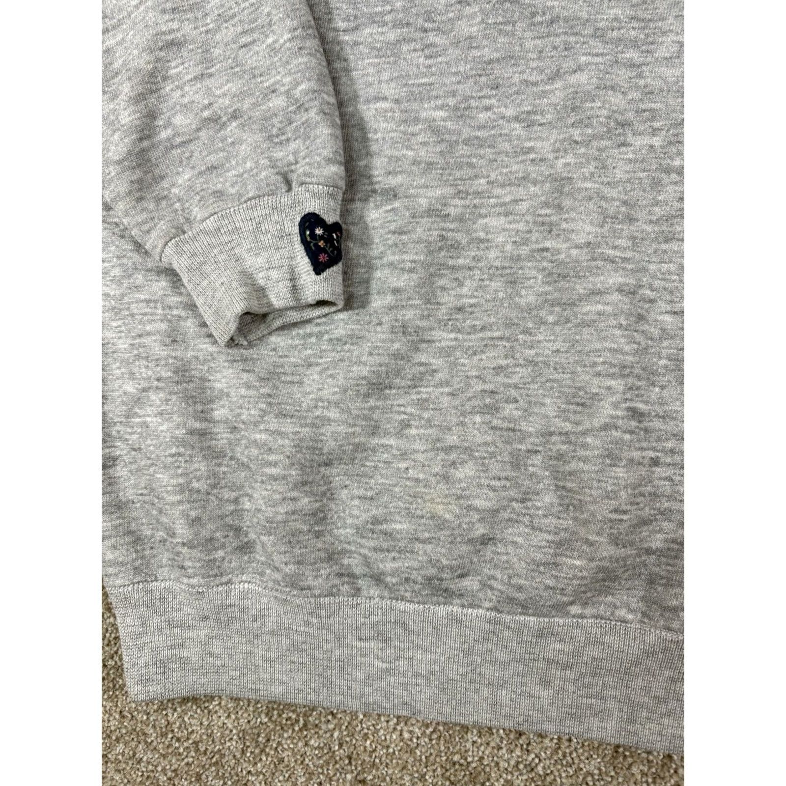 Hanes VINTAGE Hanes Grey Sweatsuit Collared Heart Embroidered USA Made • Womens M-L Sweatsuit Gray 1990s Boho USA Hanes Shirts/Hoodies Size M / US 6-8 / IT 42-44 - 5 Thumbnail