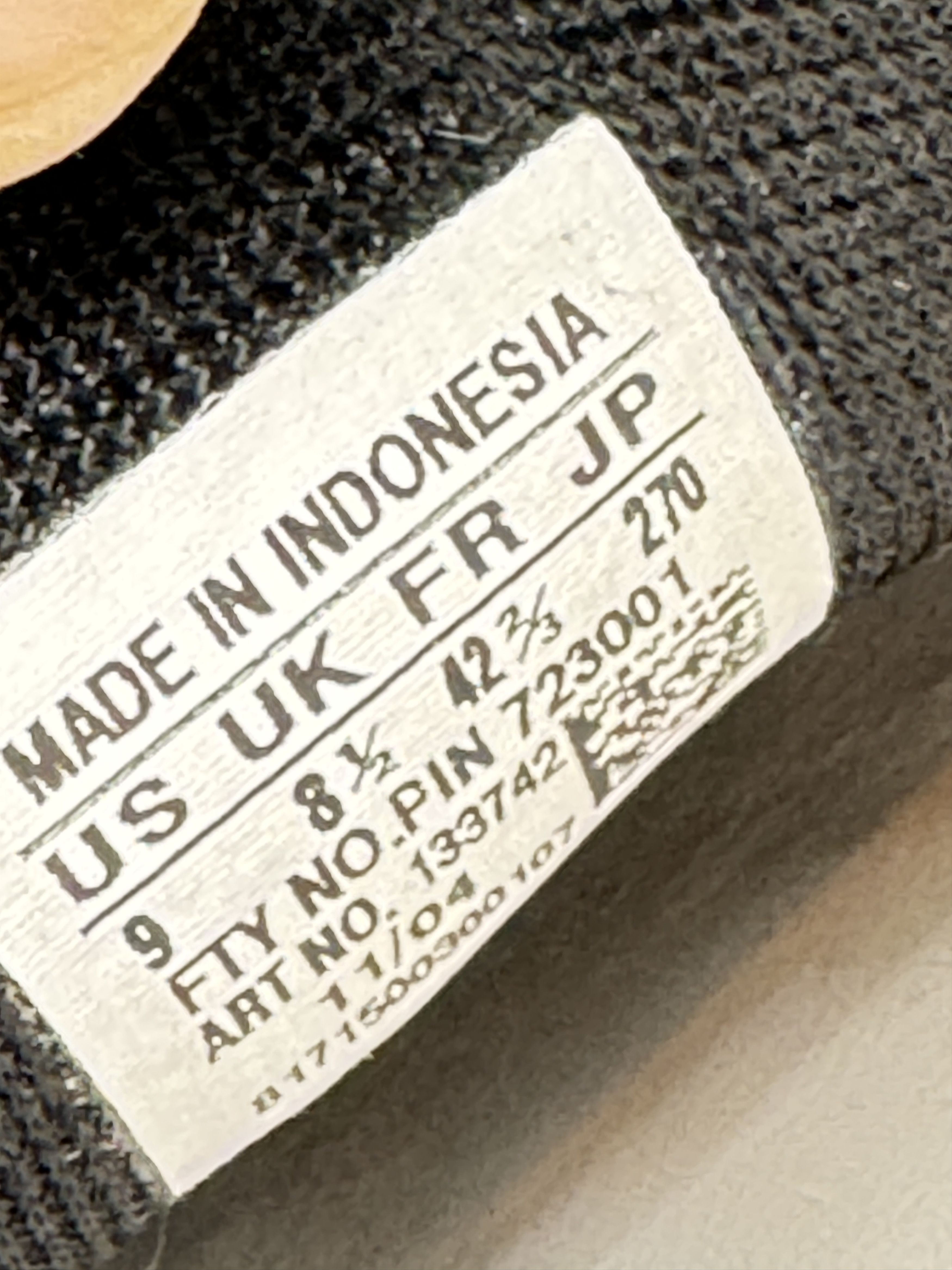 Adidas × Undefeated 1 of 600 Undefeated adidas Superstar 35th Anniversary Size US 9 / EU 42 - 8 Thumbnail