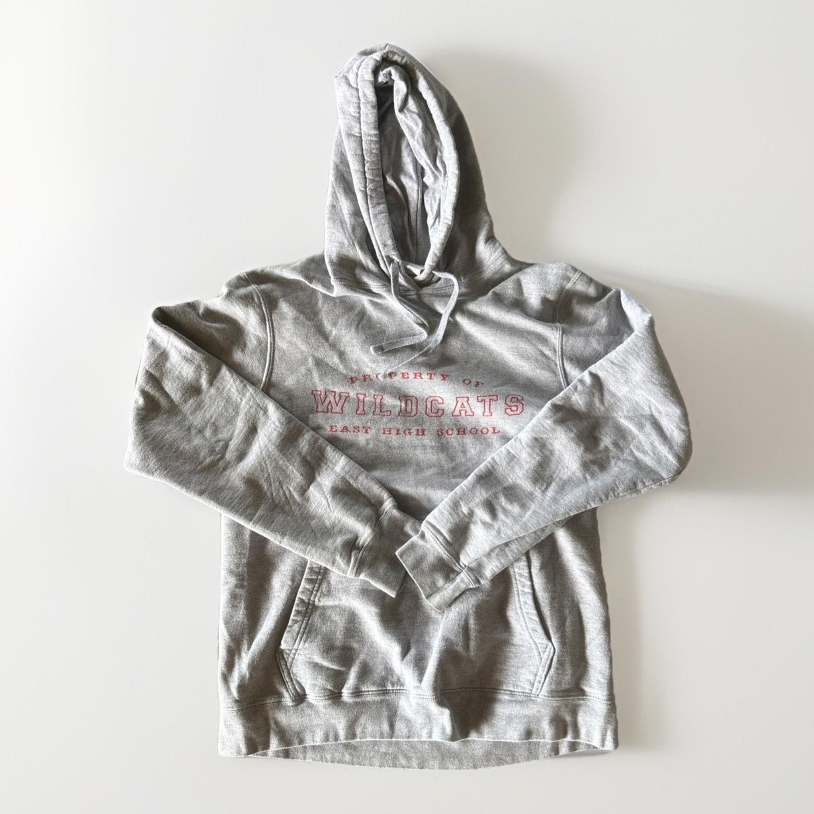 Disney Vintage Disney High School Musical Gray Size M Hoodie Y2K Size M / US 6-8 / IT 42-44 - 1 Thumbnail