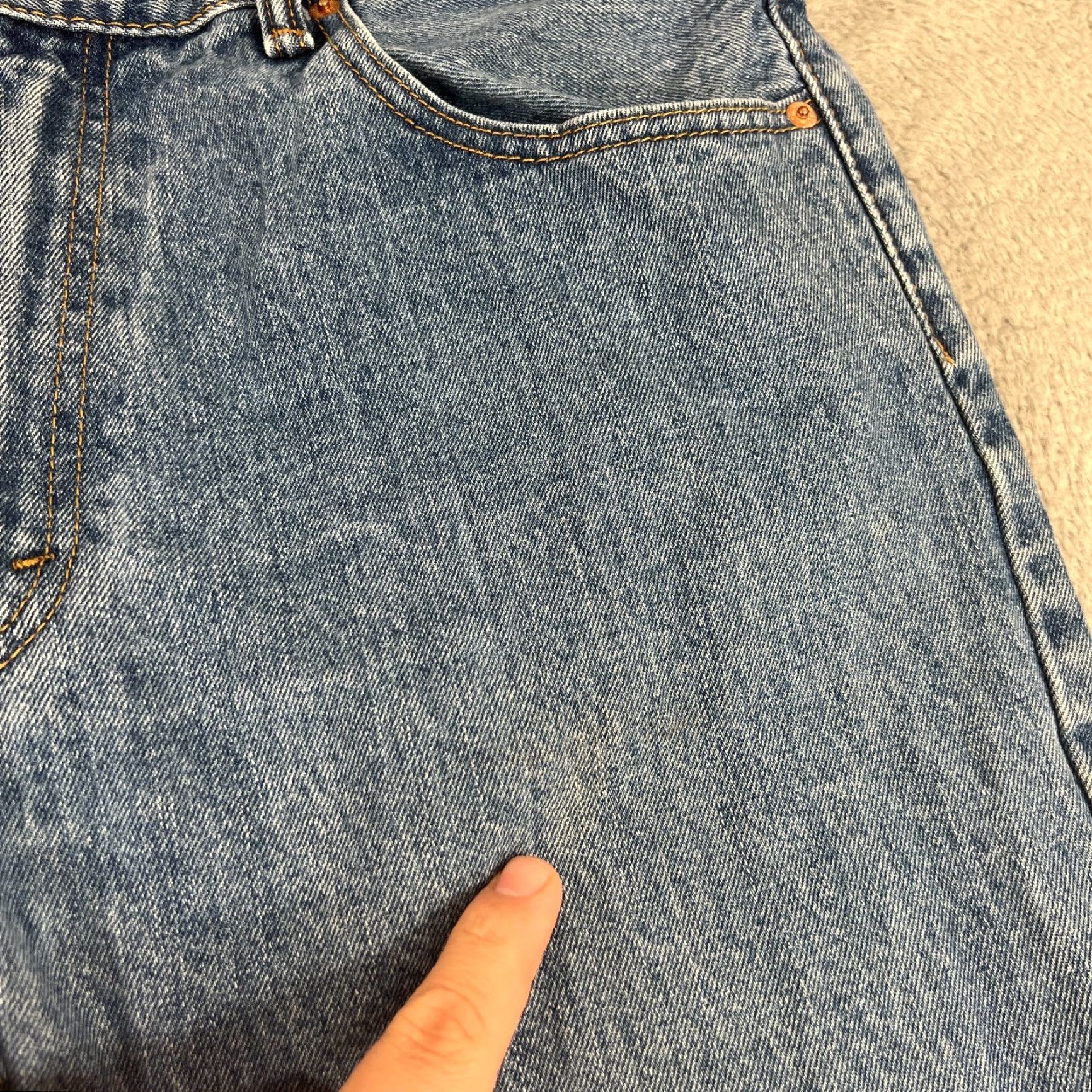 Levi's VINTAGE Levi's 550 Relaxed Fit Jeans Mens 36x30 Blue Denim Distressed Classic 80s Size US 36 / EU 52 - 5 Thumbnail
