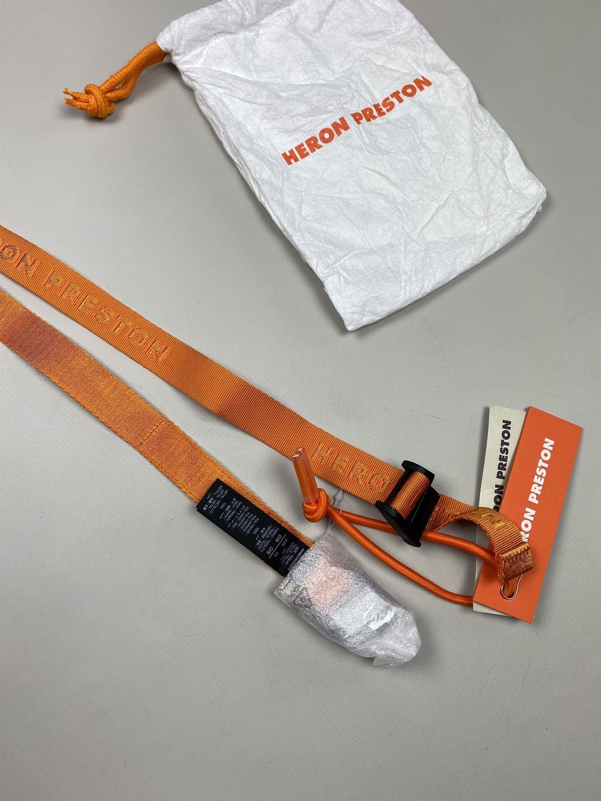 Heron Preston BNWT! Heron Preston Tiny Tape Magnetic Belt one size orange Size ONE SIZE - 8 Thumbnail