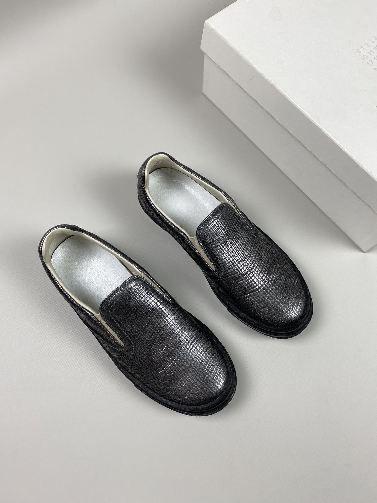 Maison Margiela New! Maison Margiela 22 ladies slip on shoes sneakers Size US 6 / IT 36 - 3 Thumbnail
