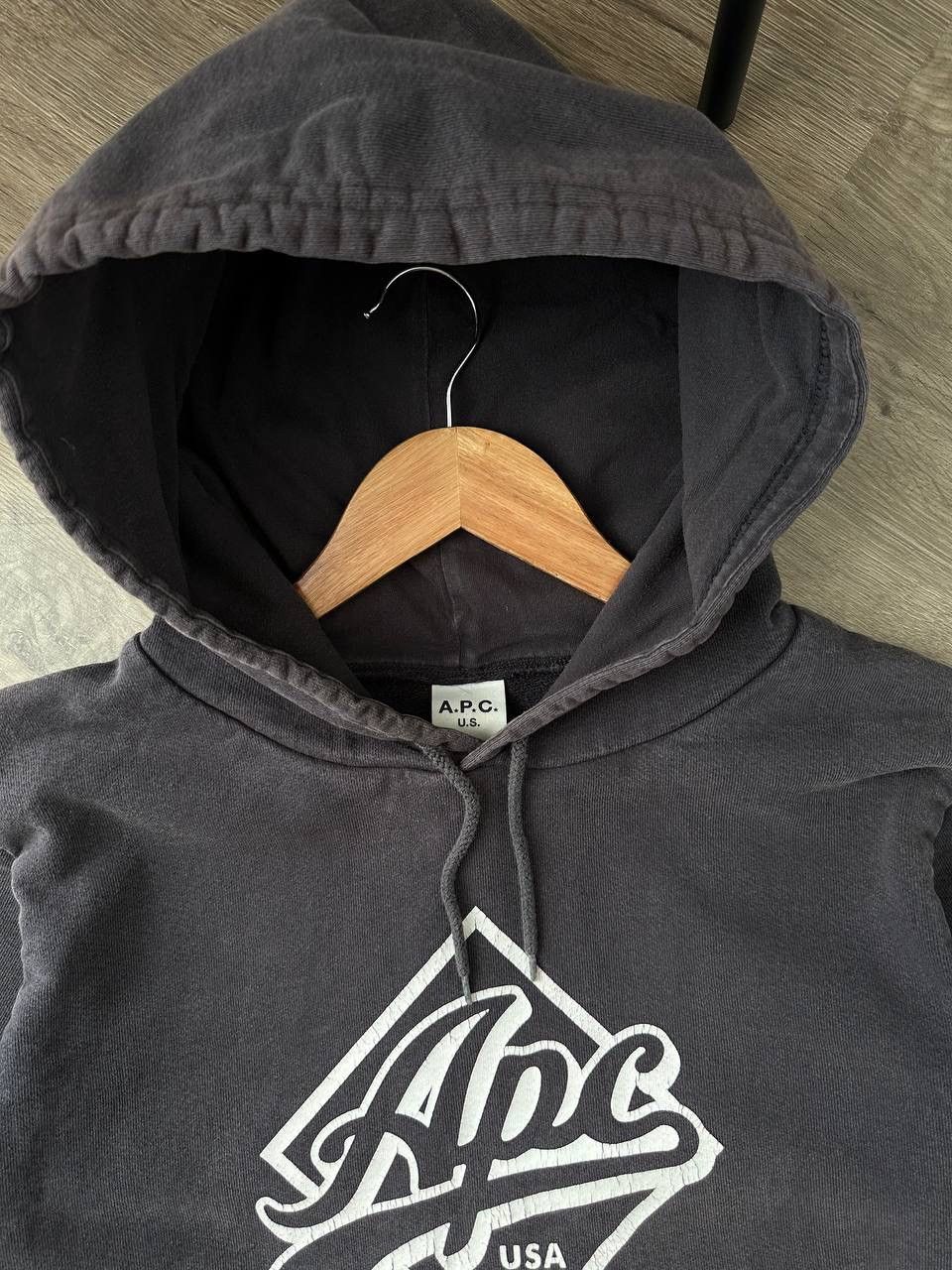 A.P.C. Vintage A.P.C. U.S. Faded Style Hoodie Black Graphic Logo Size US S / EU 44-46 / 1 - 8 Thumbnail