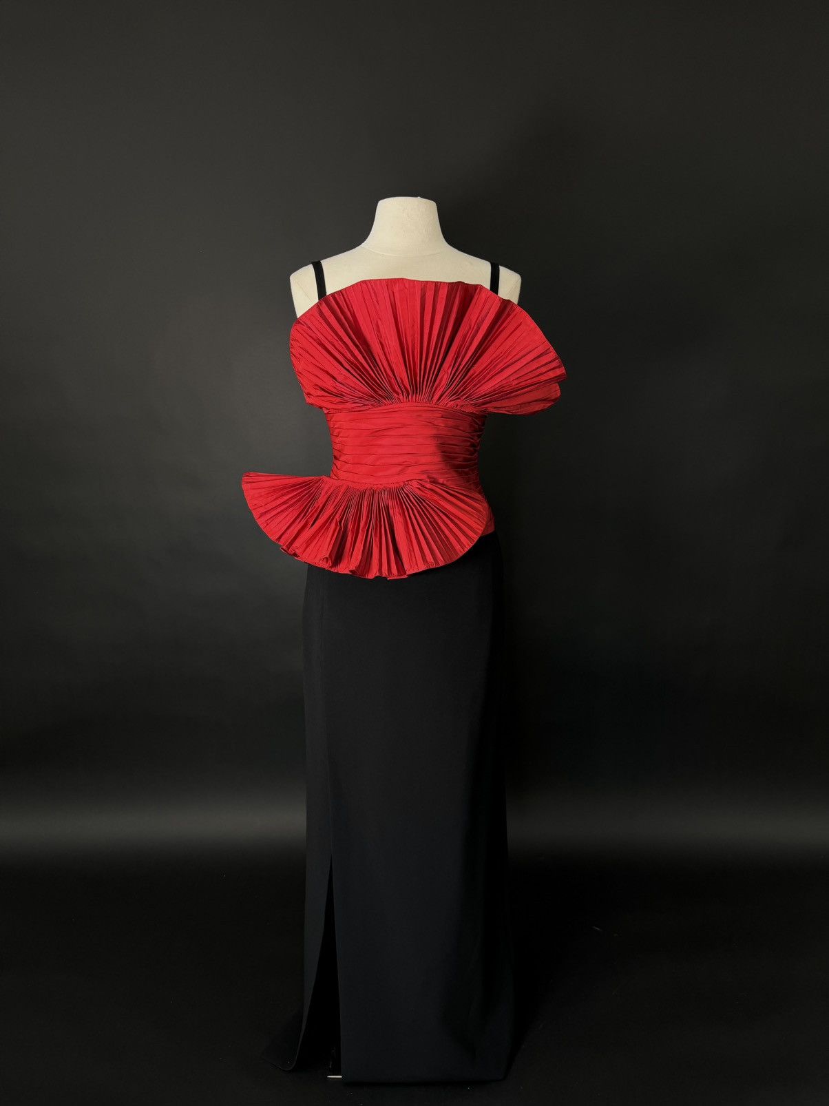 Other Size US 8 ELIE SAAB Red Crepe and Taffeta Pleated Top Gown Size M / US 6-8 / IT 42-44 - 2 Thumbnail