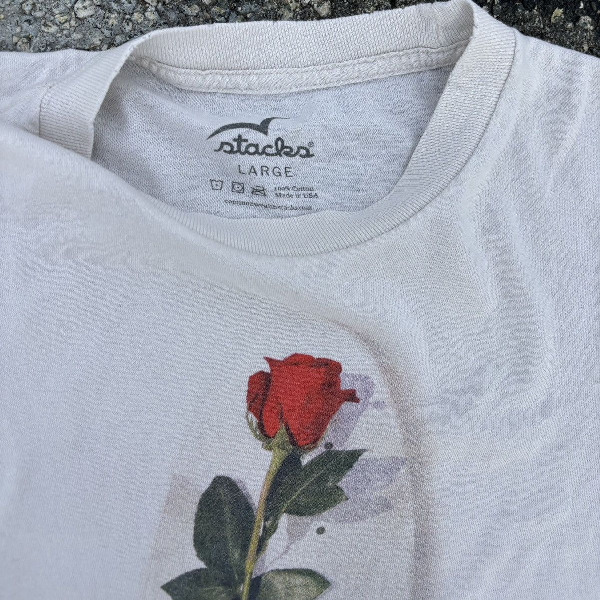 Designer × Other × Vintage white muscle tee with red rose graphic | men’s size large Size US L / EU 52-54 / 3 - 3 Thumbnail