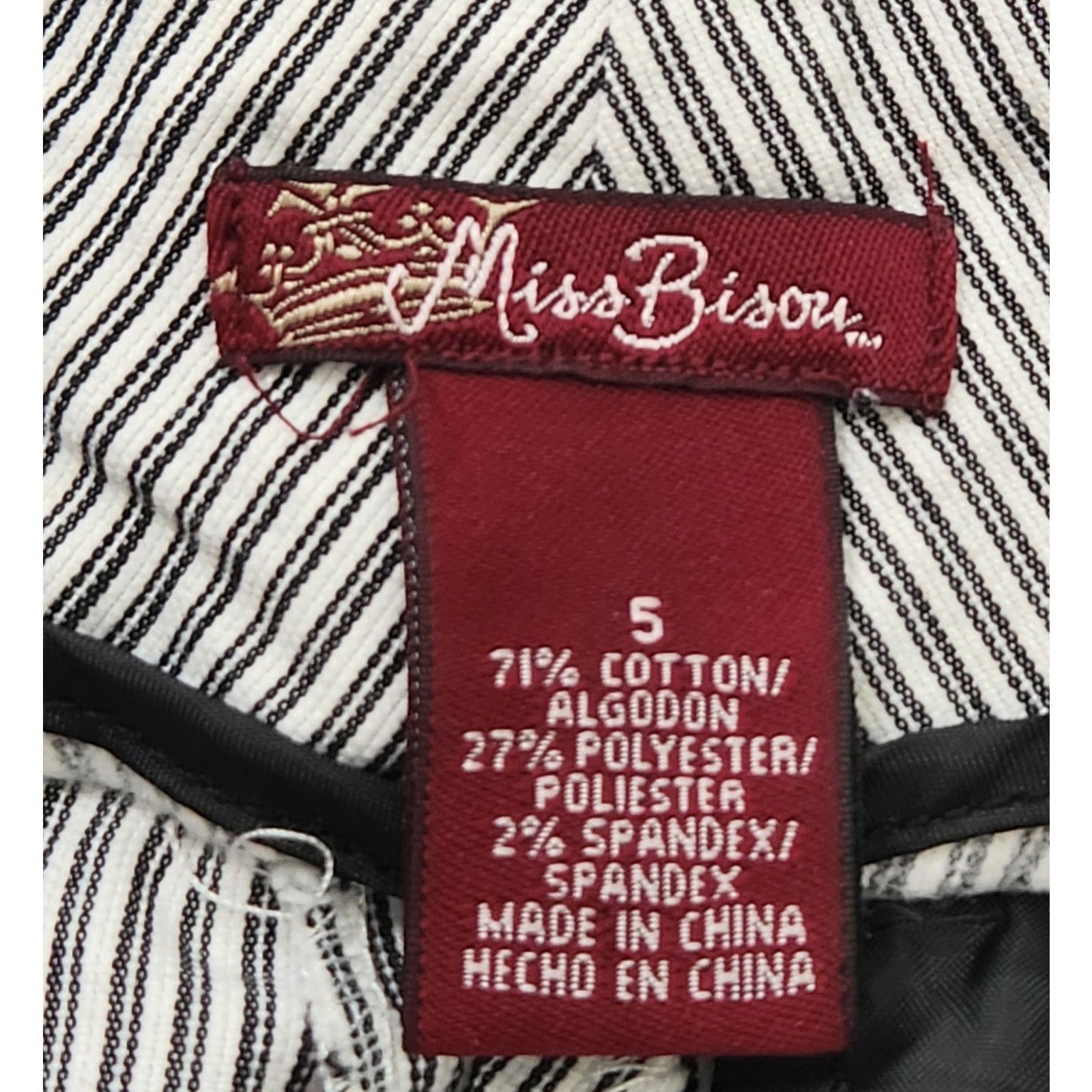 Other Miss Bisou Black White Pinstripe Bermuda Shorts 5 Juniors Size 30" / US 8 / IT 44 - 4 Thumbnail
