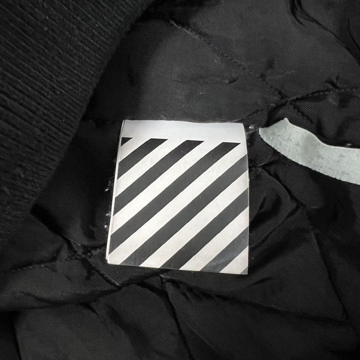 Off-White OFF-WHITE GLITTER ARROW LOGO BOMBER JACKET Size US M / EU 48-50 / 2 - 6 Thumbnail