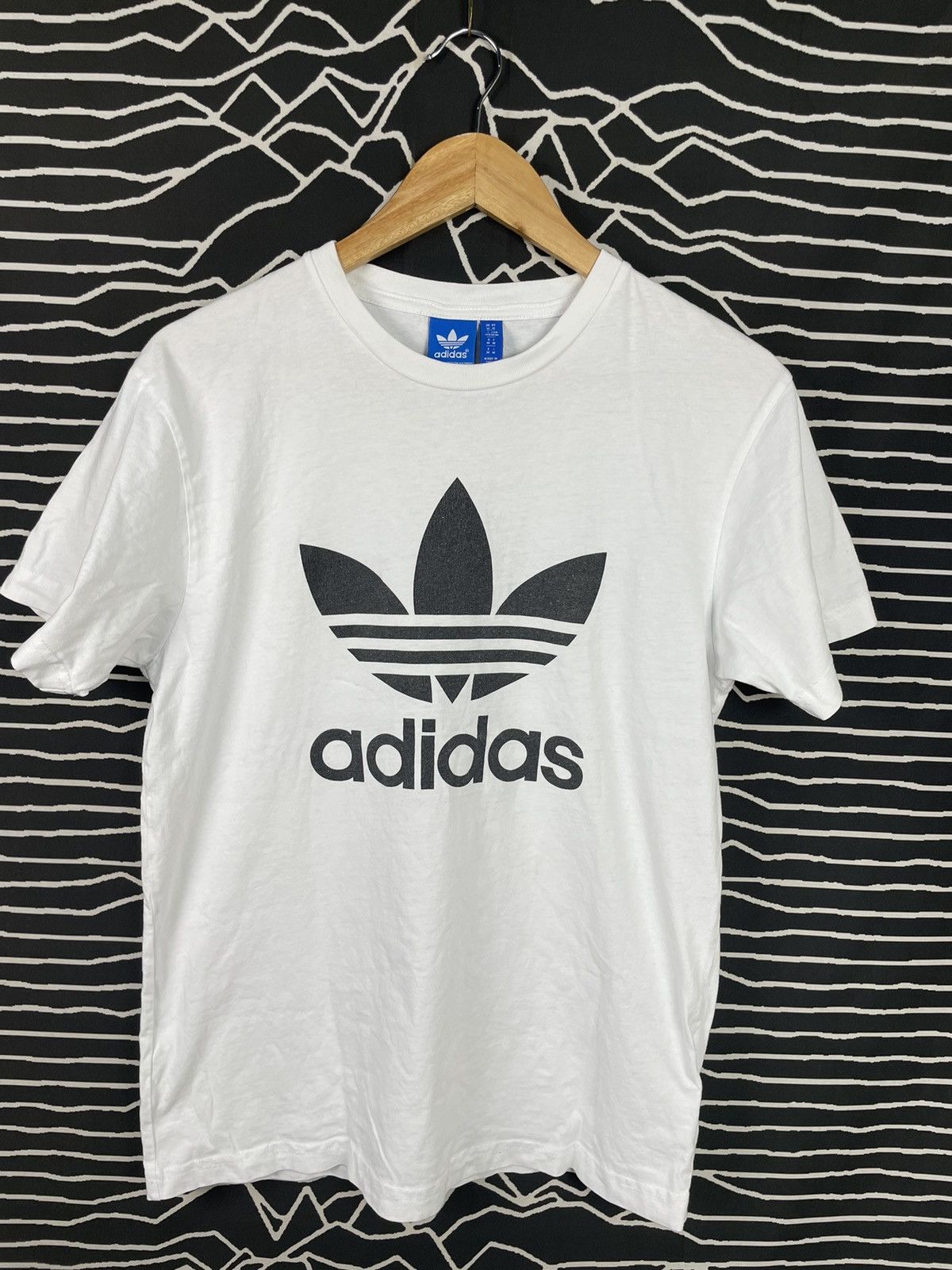 Adidas × Vintage Adidas Classic Big Logo White Tee Size US M / EU 48-50 / 2 - 1 Thumbnail