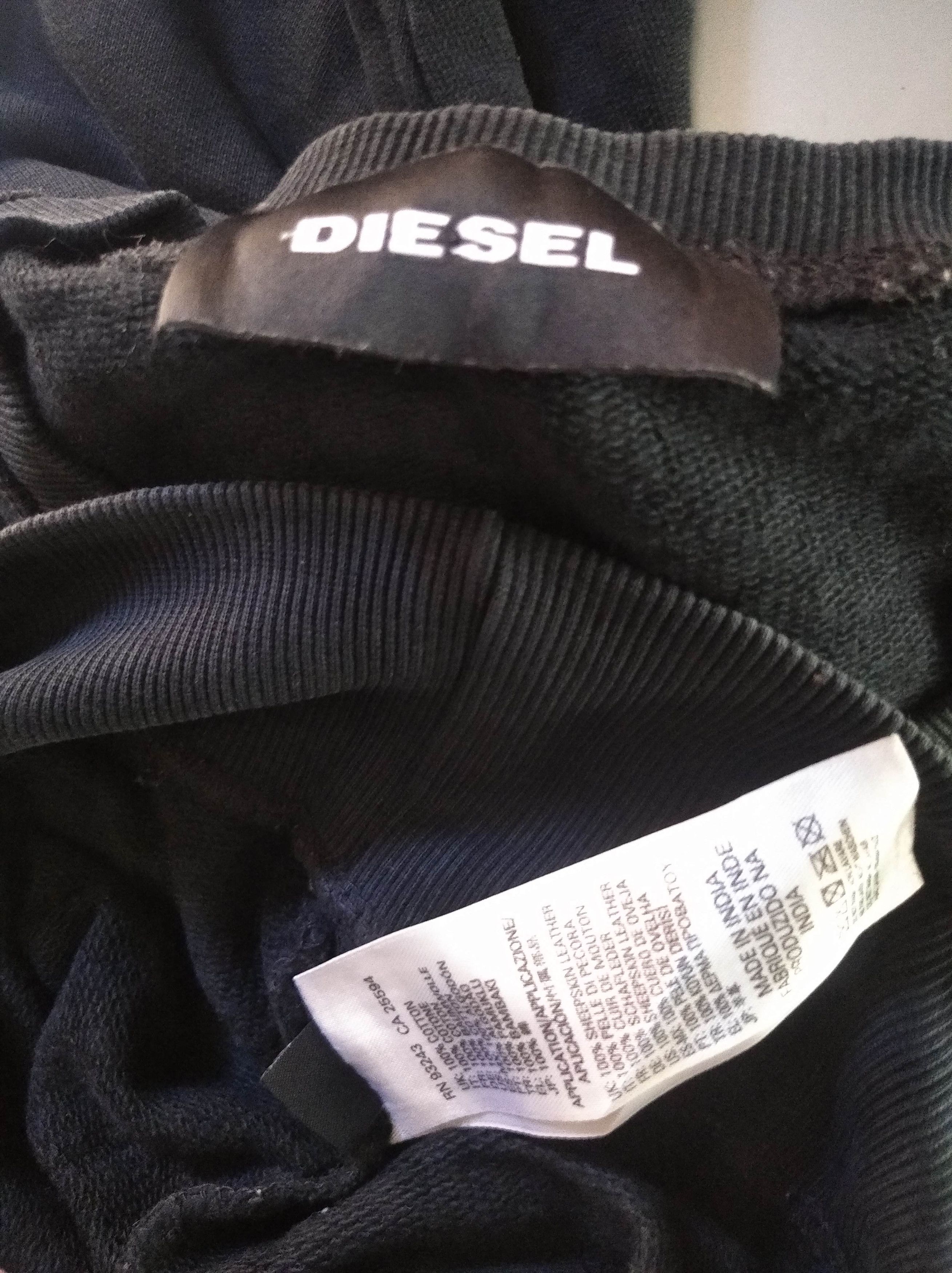 Diesel × Japanese Brand Diesel 90s Vintage Center Leather Logo Y2K Sweatshirt Size US M / EU 48-50 / 2 - 2 Thumbnail