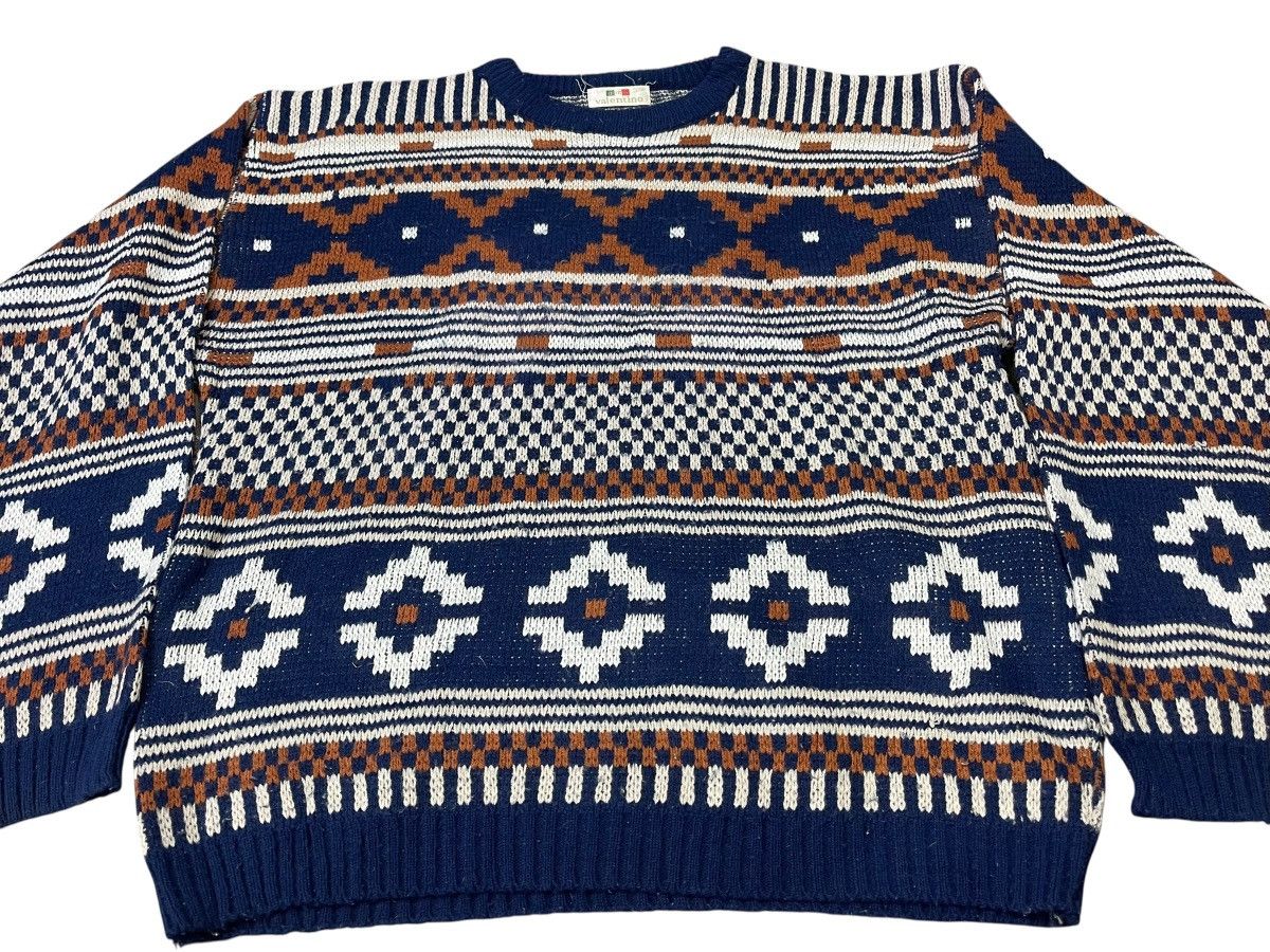 Valentino Vintage Valentino Knitwear Wool Aztec Sweater Size M / US 6-8 / IT 42-44 - 3 Thumbnail