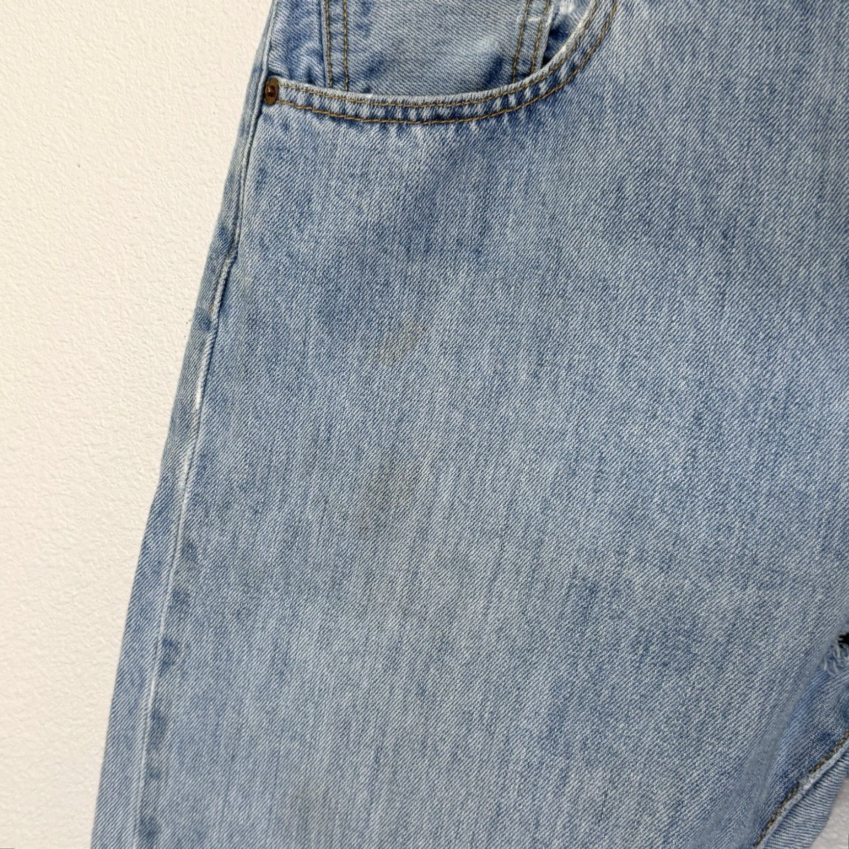 Levi's Levi's 501 Jeans Mens Sz 34x30 Light Wash Red Tab Button Fly Straight Leg 5-Pocket Denim Cotton Size US 34 / EU 50 - 4 Thumbnail
