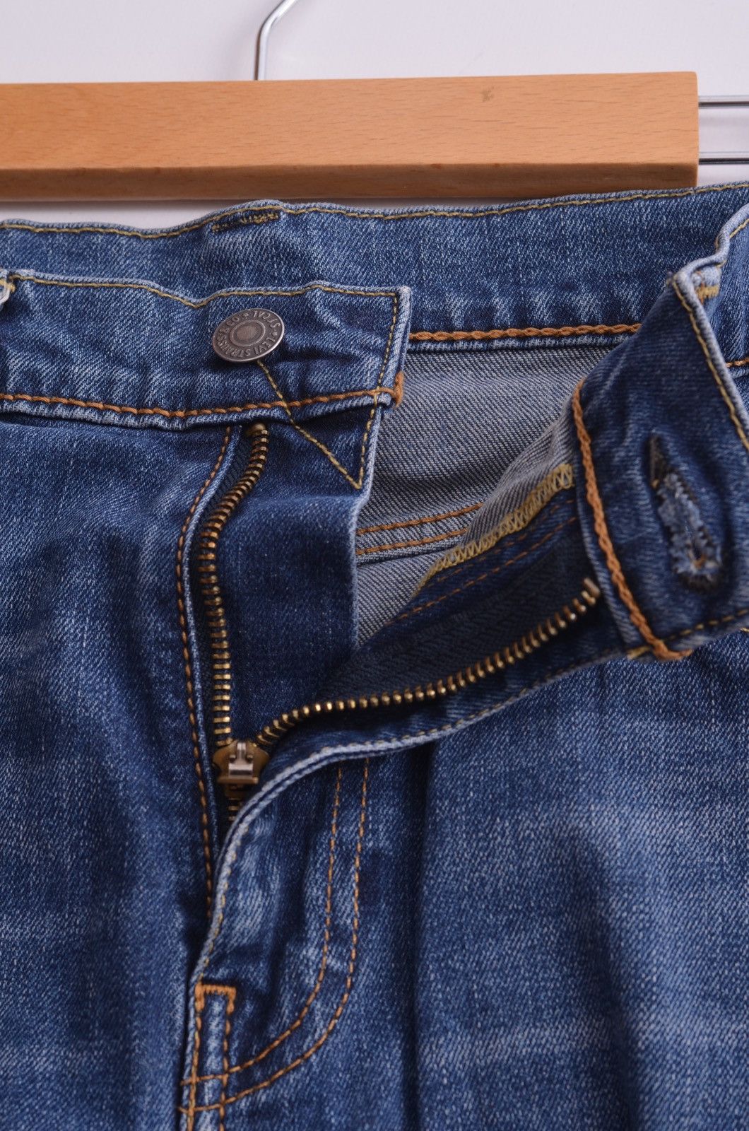 Levi's Levi's 512 denim Jeans size 31 Size US 31 - 4 Thumbnail