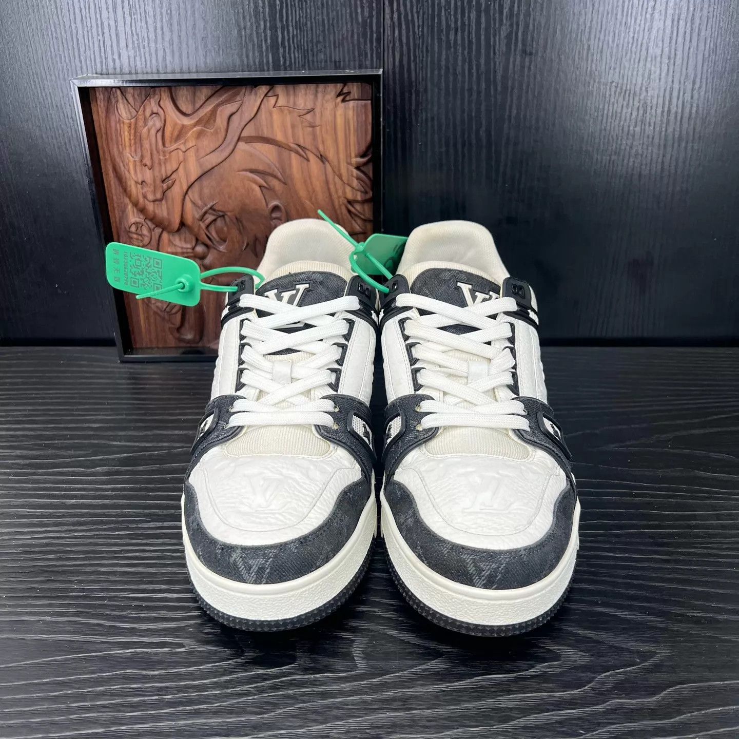 Louis Vuitton LV Trainer Black White Denim 41 Size US 8 / EU 41 - 4 Thumbnail