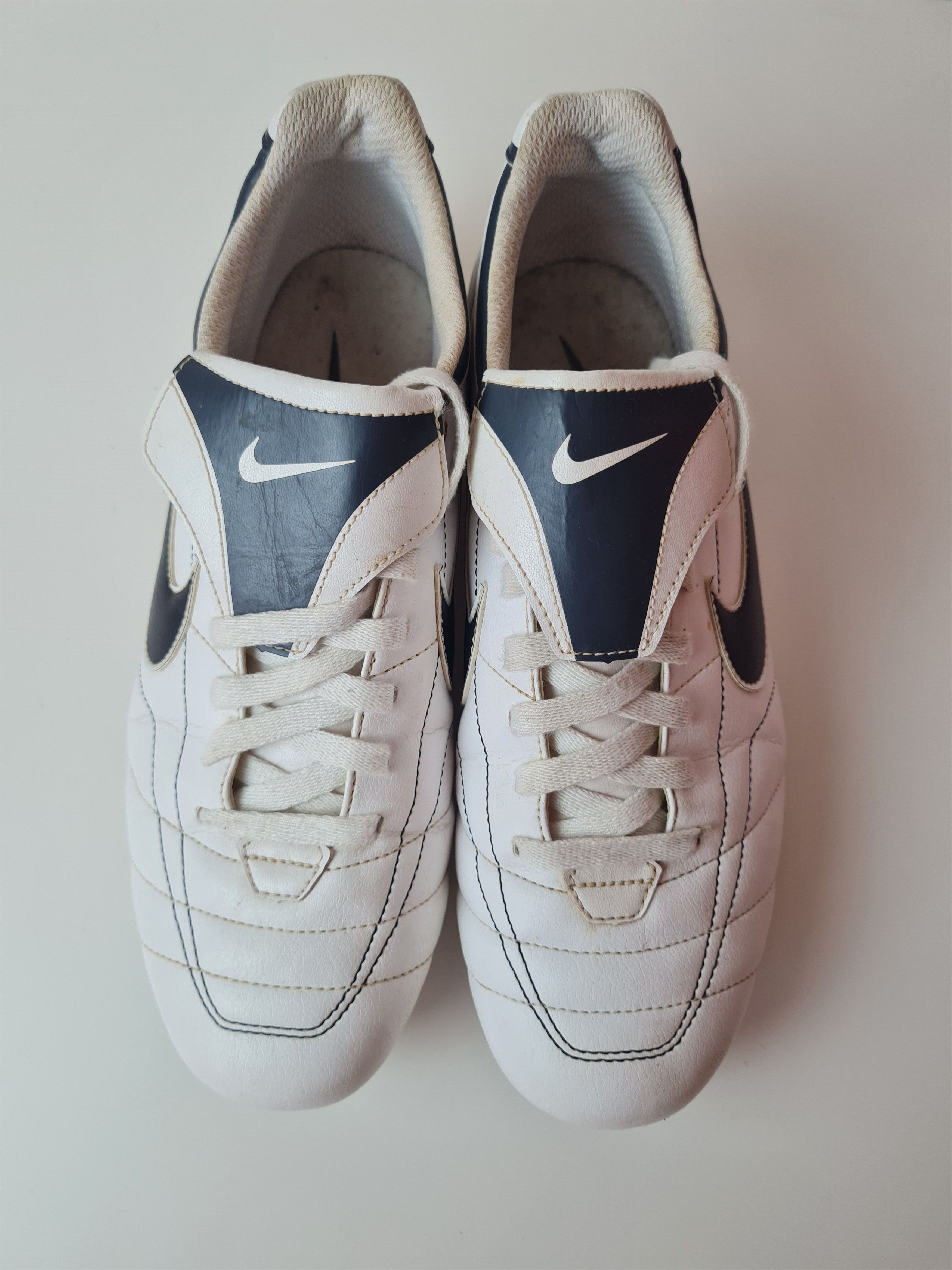 Nike Vintage Nike Tiempo Natural VT soccer cleats shoes size 44 Size US 11 / EU 44 - 13 Thumbnail