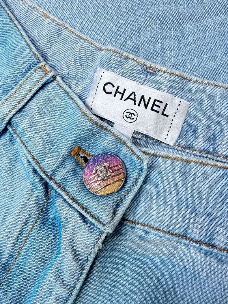Chanel Chanel 24C early spring show blue gradient dyed jeans wide Size 26" / US 2 / IT 38 - 2 Thumbnail