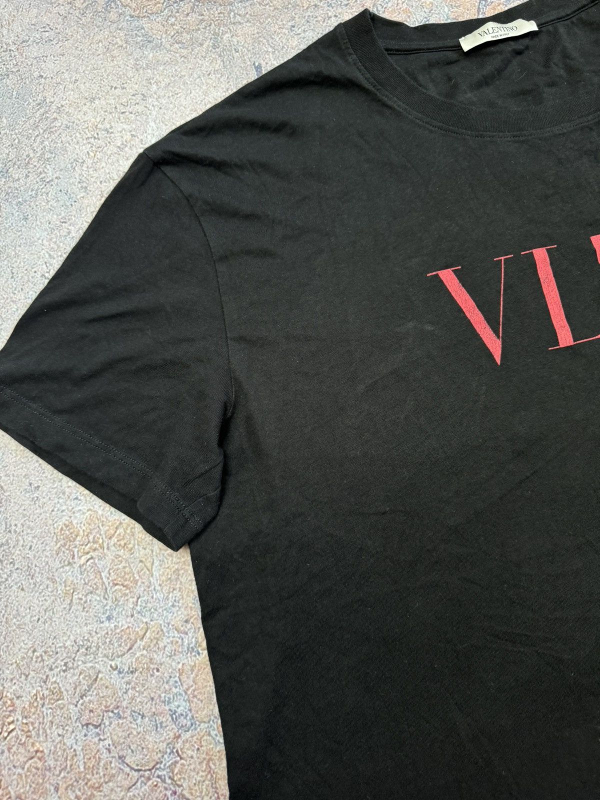 Valentino × Vintage Valentino Logo Tee Size US XL / EU 56 / 4 - 5 Thumbnail